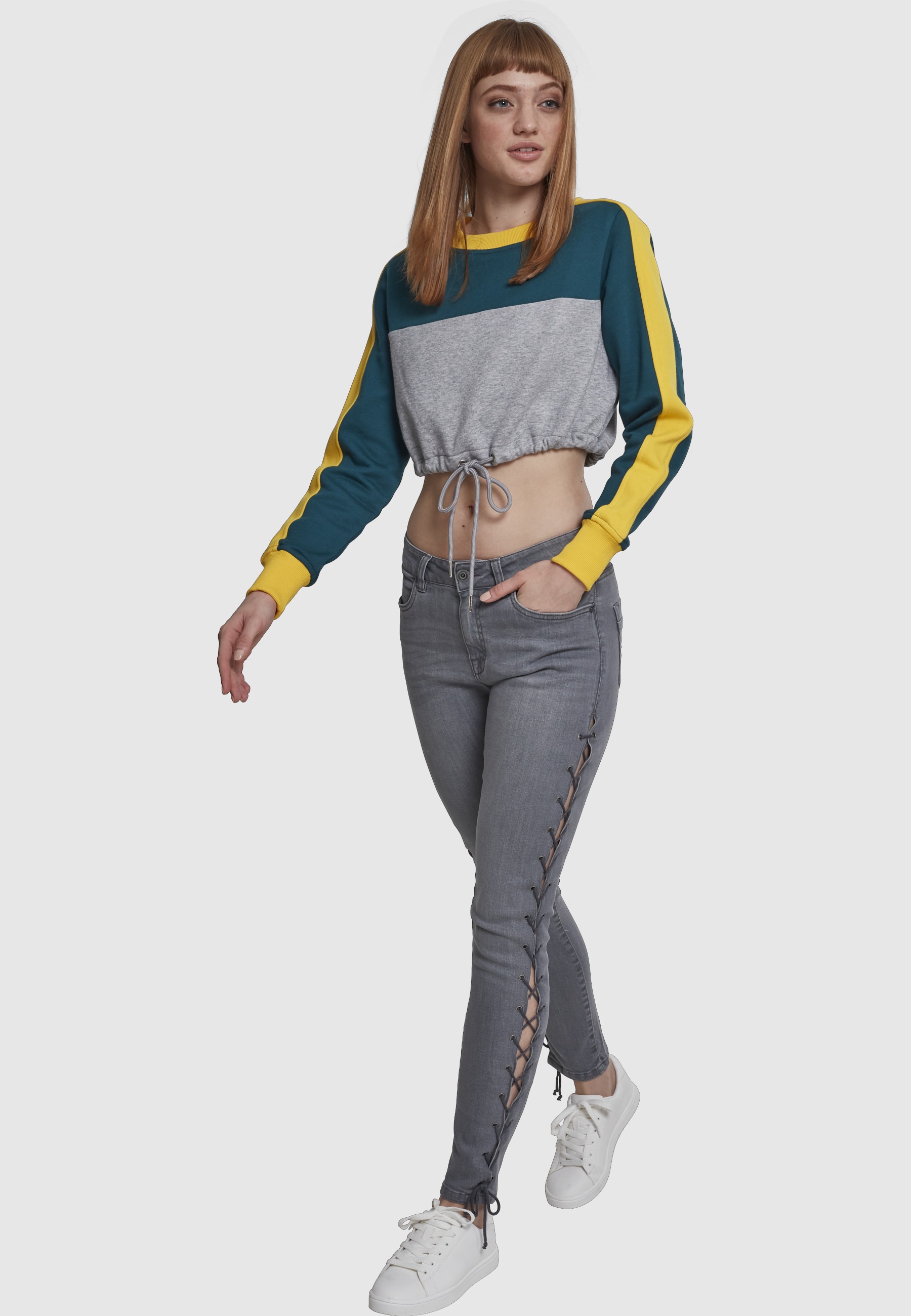 URBAN CLASSICS Sweatshirt »Urban Classics Damen Ladies Cropped 3-Tone Stripe Crew«, 1 Stk.
