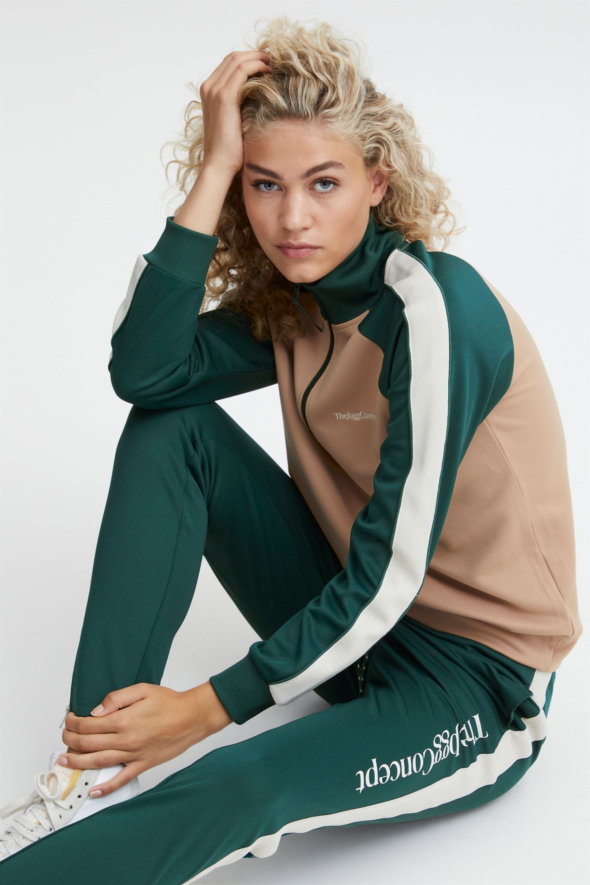 TheJoggConcept Rundhalspullover »Sweatshirt JCSima«