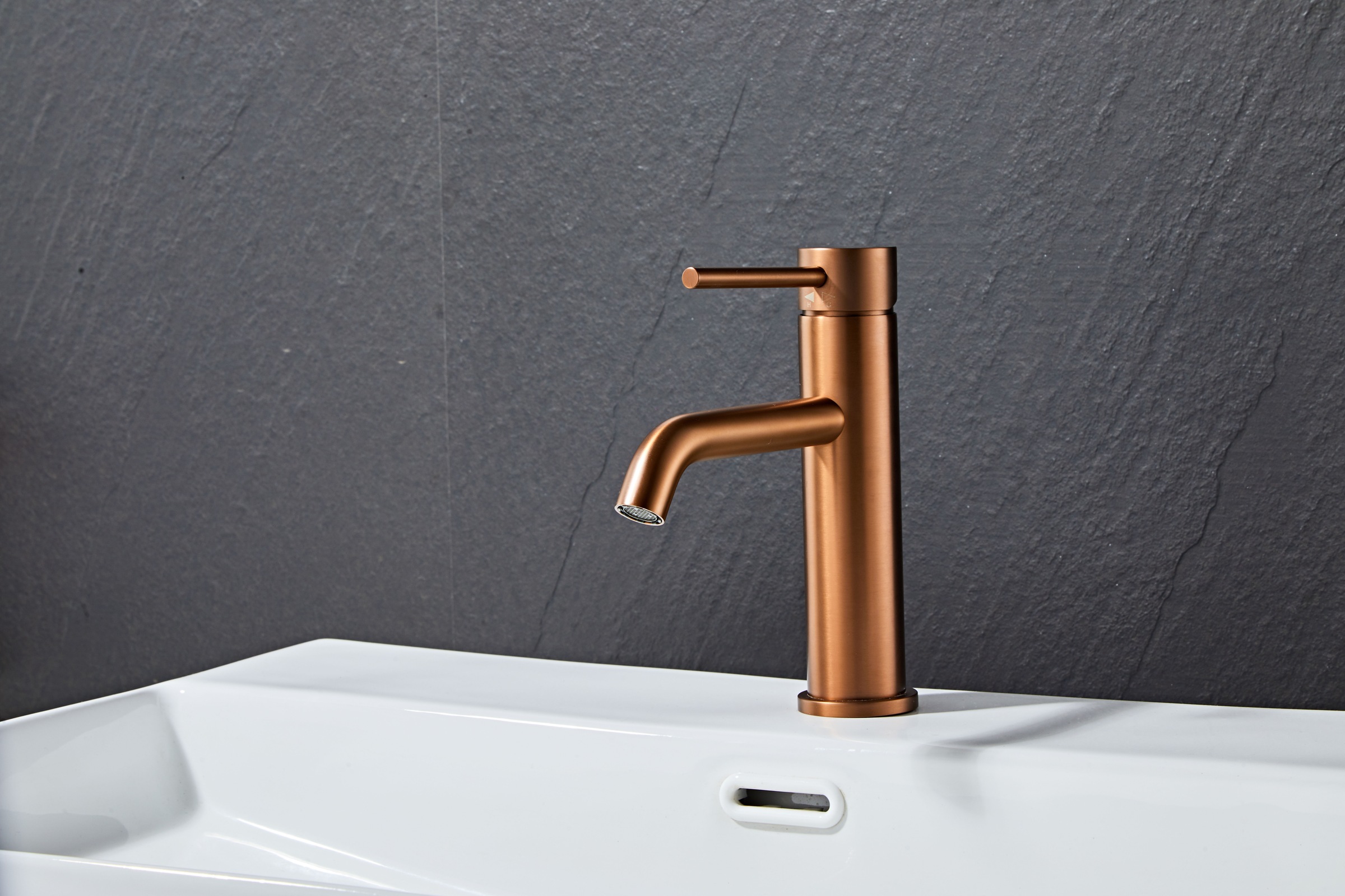 Badarmatur ØRESUND, B:4cm H:18,3cm T:16cm, rosa, Edelstahl, Armaturen, "Glockenblume", in verschiedenen Farben