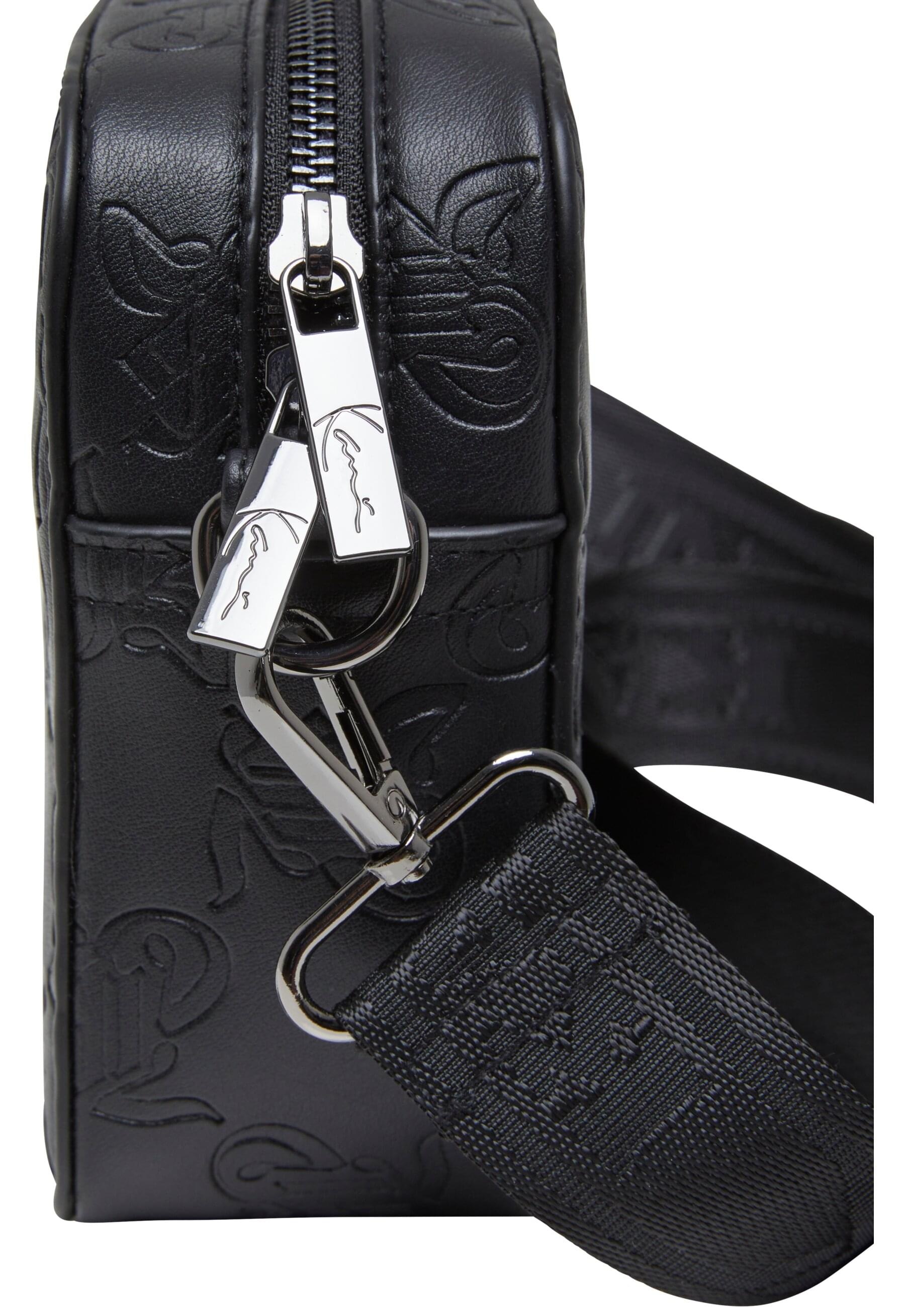 Karl Kani Umhängetasche »Karl Kani Metal Signature Aop Messenger Bag«, (1 tlg.)