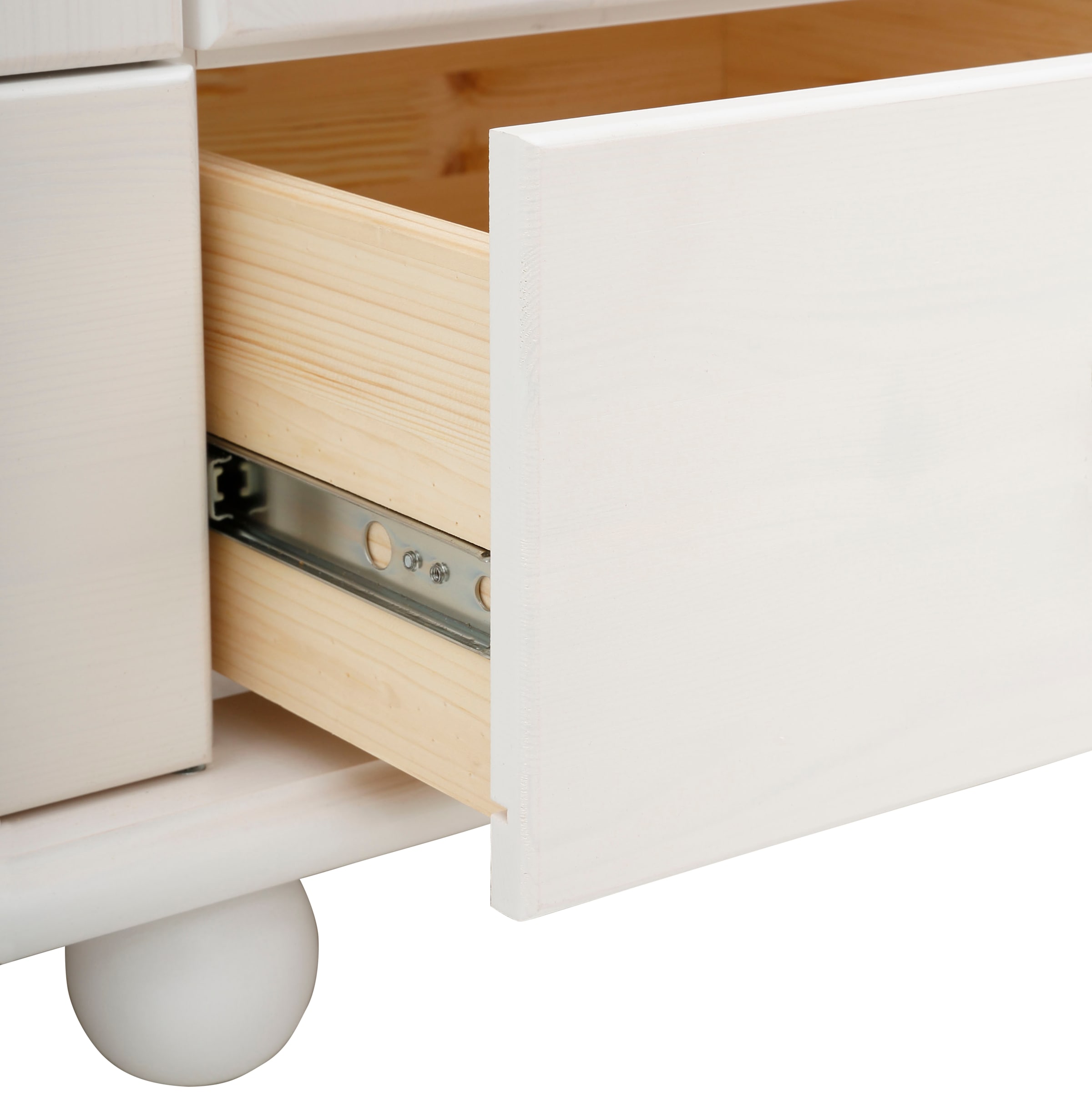 Home affaire Drehtürenschrank »"Aimo", 3 türig, Landhausstil, Kassetten«, (B/H/T ca. 152/191/59 cm), aus Massivholz; FSC®-Holz, Messinggriffe, Schubladen, stabile Qualität