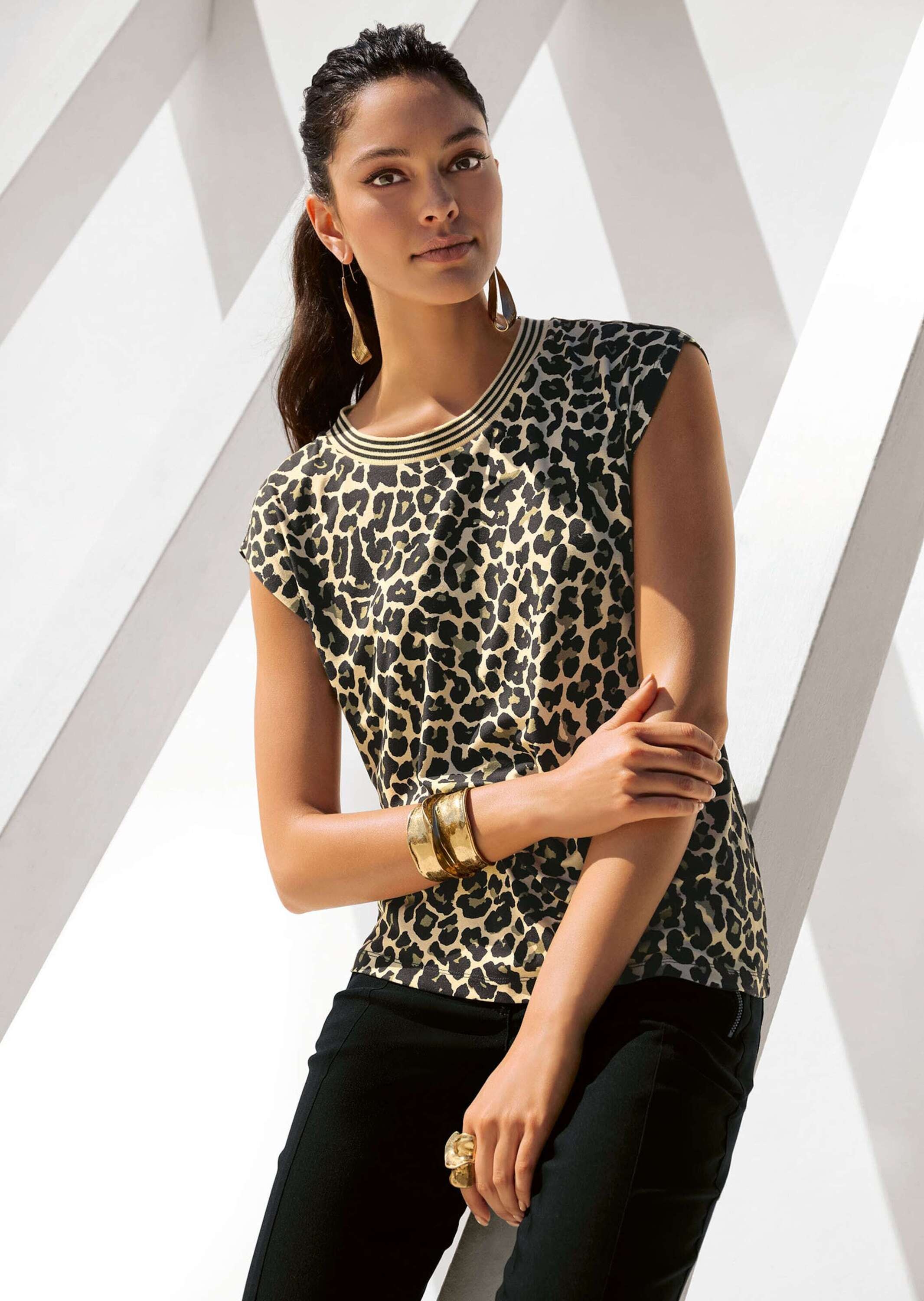 MADELEINE Kurzarmshirt »Shirt Leo Shirt mit Ringelblende«