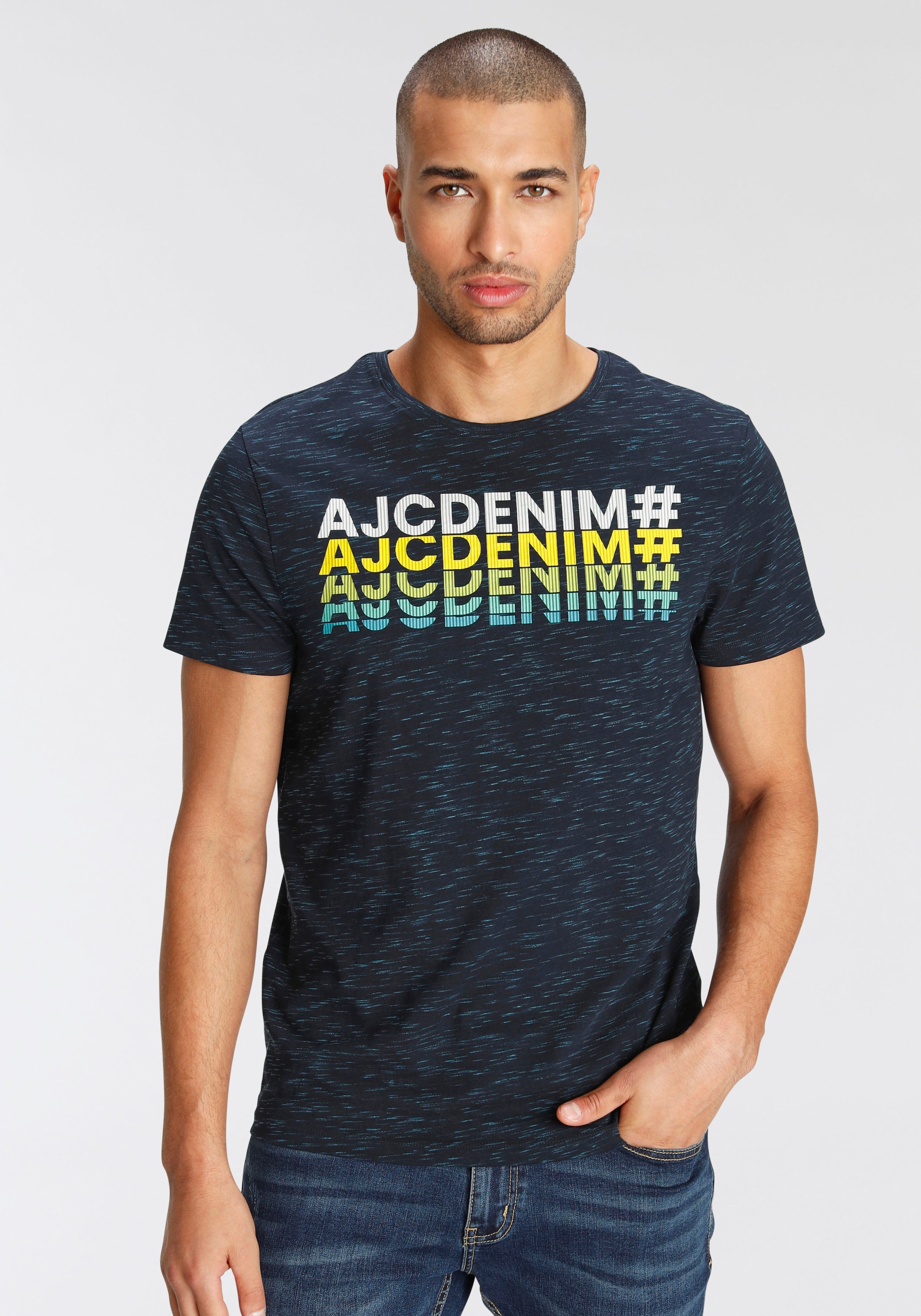 AJC T-Shirt mit modischem Logoprint