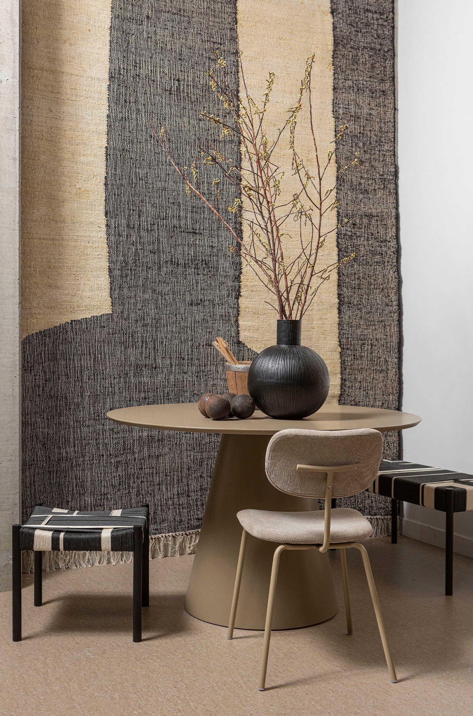 WOOOD Esstisch »Jorre«, genügend Platz für 4-5 Personen, H 76 cm x Ø 120 cm