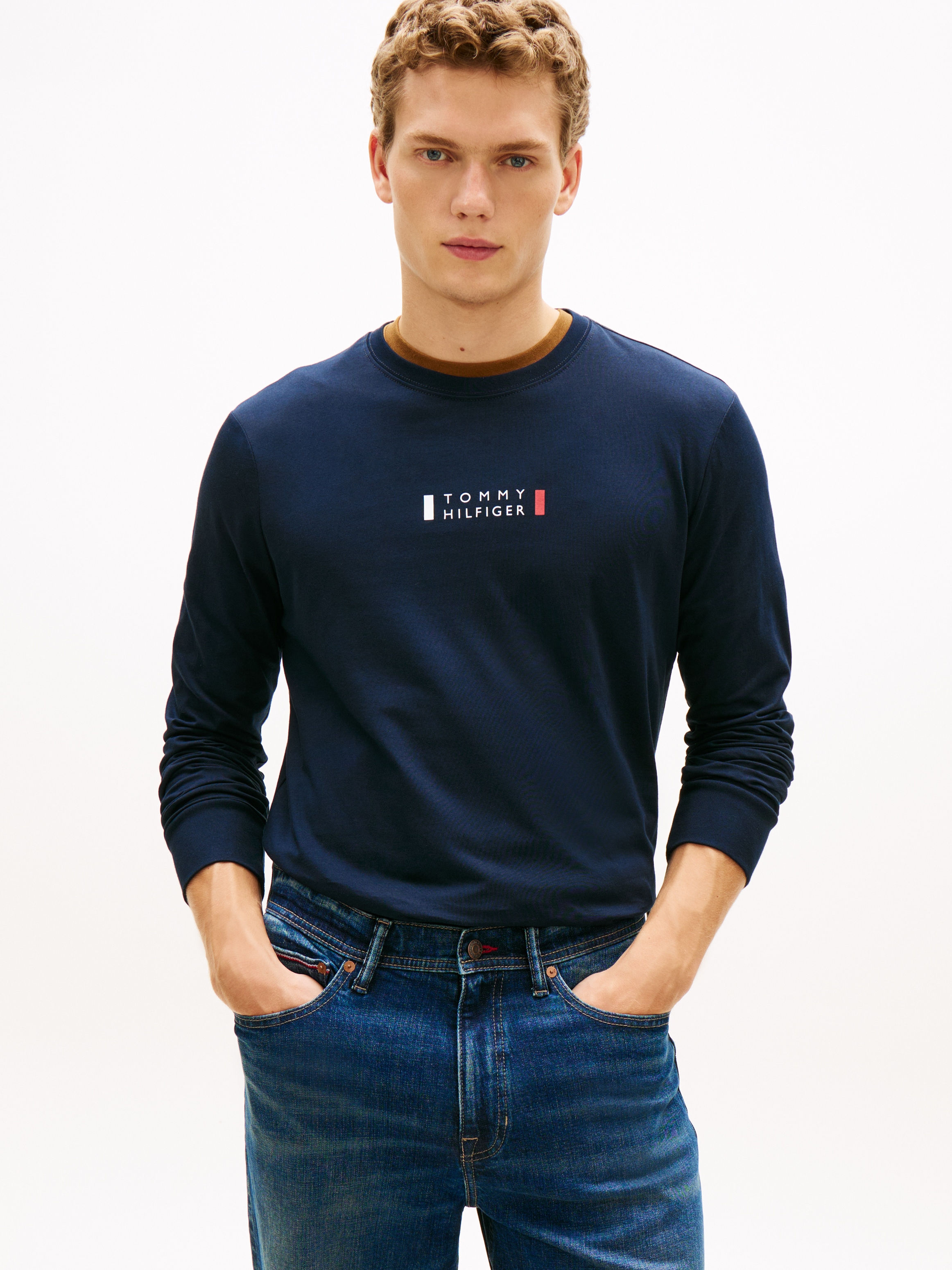 Tommy Hilfiger Longsleeve »BRAND LOVE« Jersey, Rundhals, mit Logo