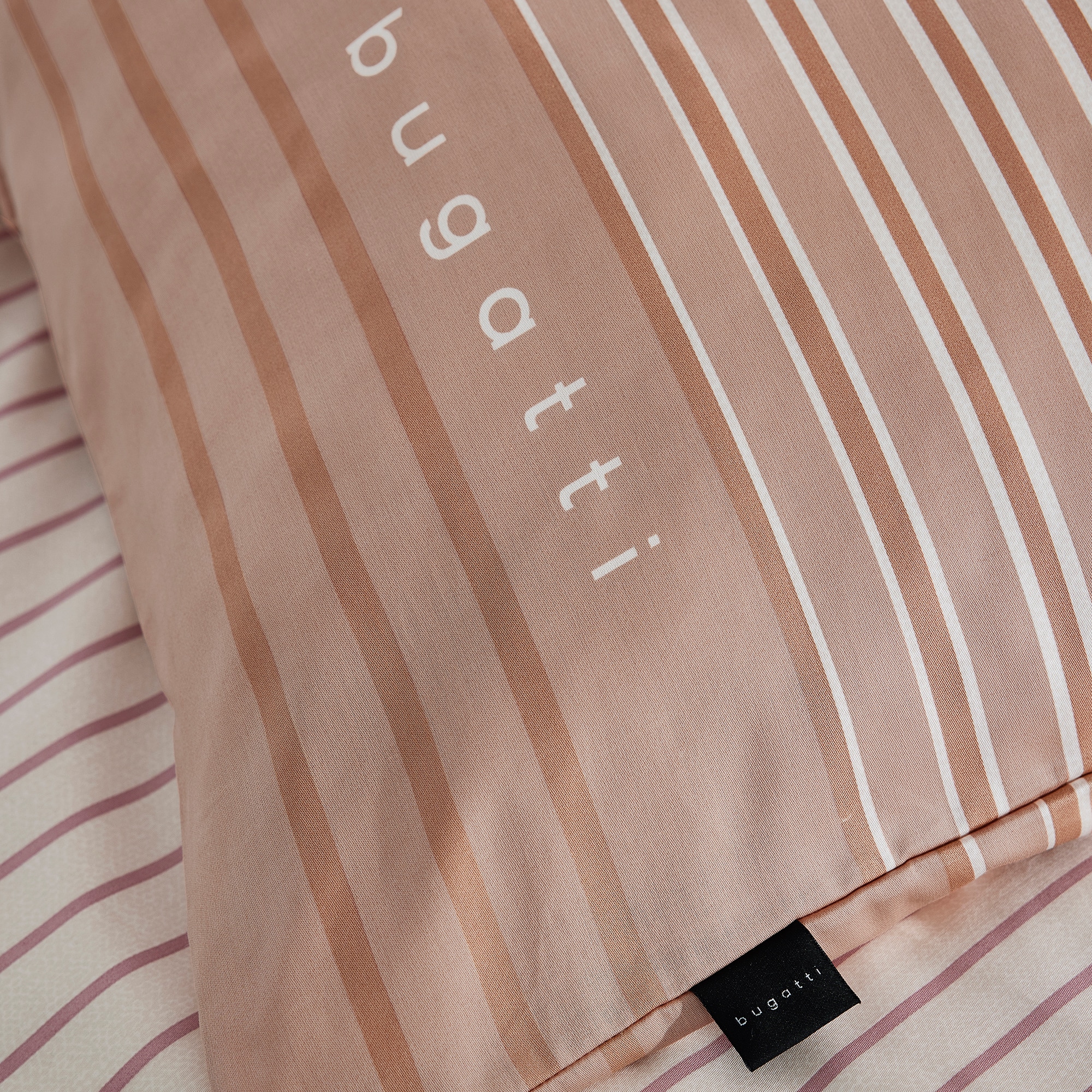 bugatti Bettwäsche »Satinbettwäsche bugatti«, mit minimalistischem Design