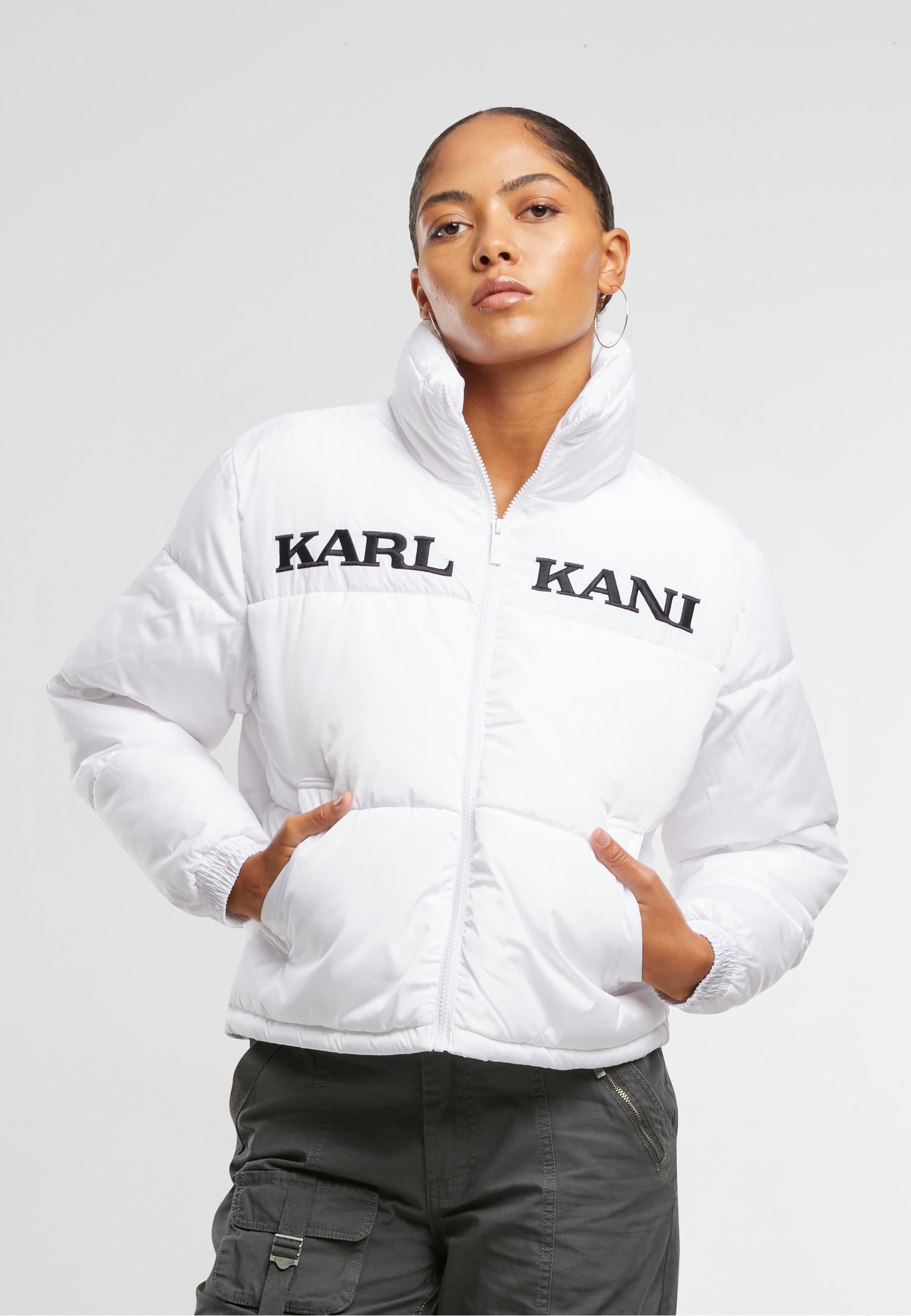 Karl Kani Winterjacke »Karl Kani Karl Kani Retro Essential Puffer Jacket«, (1 St.), ohne Kapuze