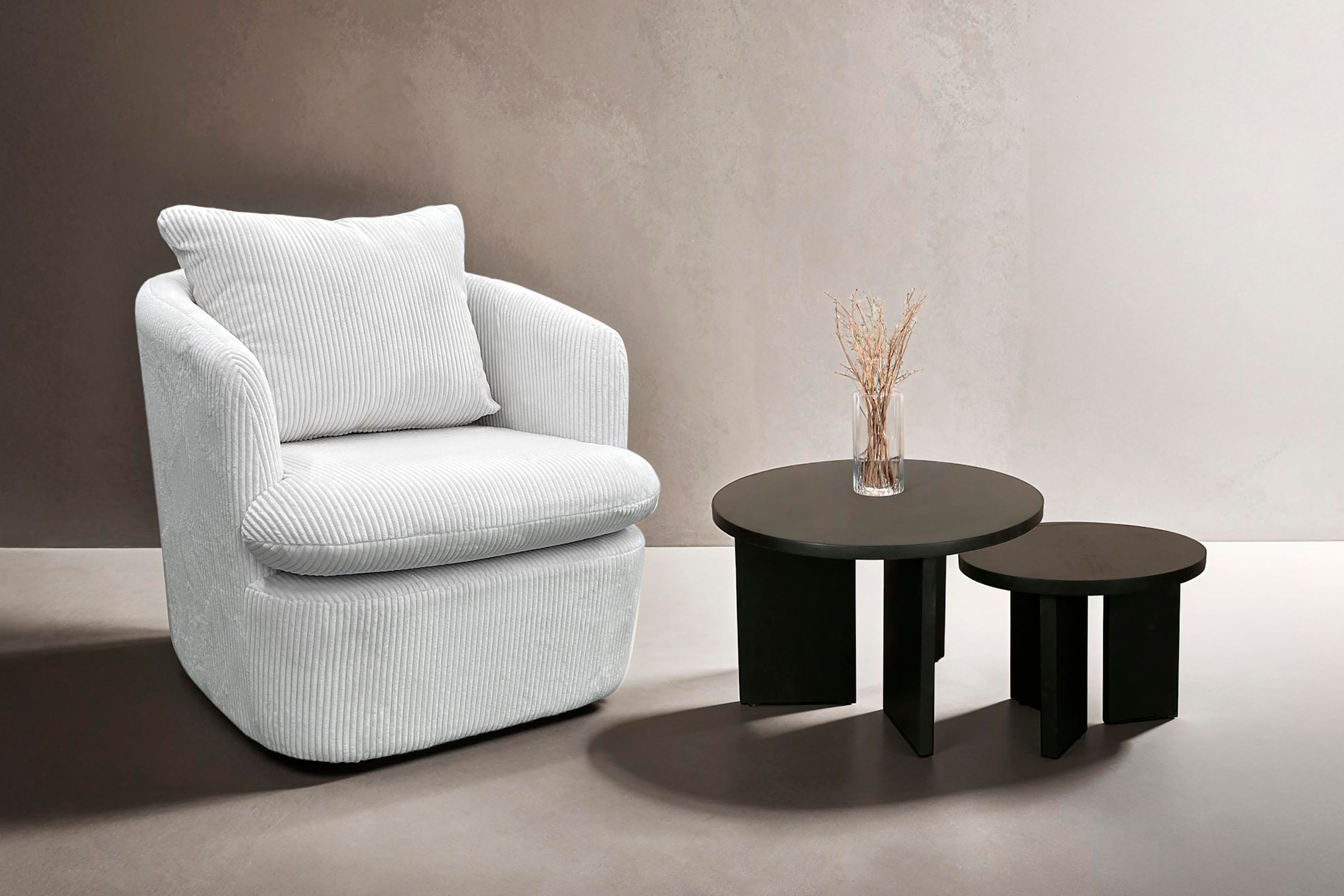 byLIVING Couchtisch »Round«, (Set), aus 2,5cm starkem Massivholz schwarz, einzeln oder im Set stellbar
