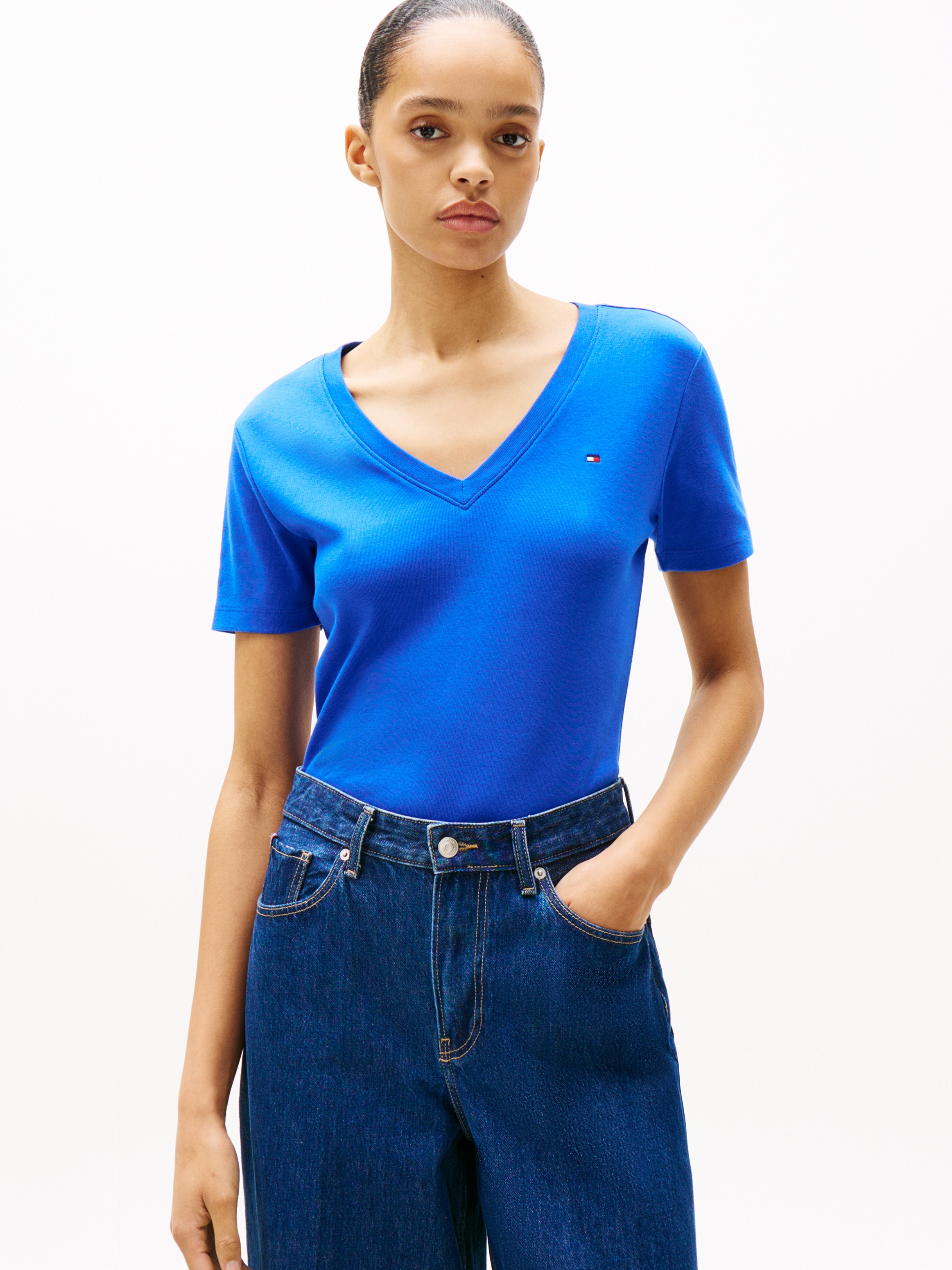 Tommy Hilfiger T-Shirt "SLIM CODY V-NK SS", mit Logostickerei günstig online kaufen