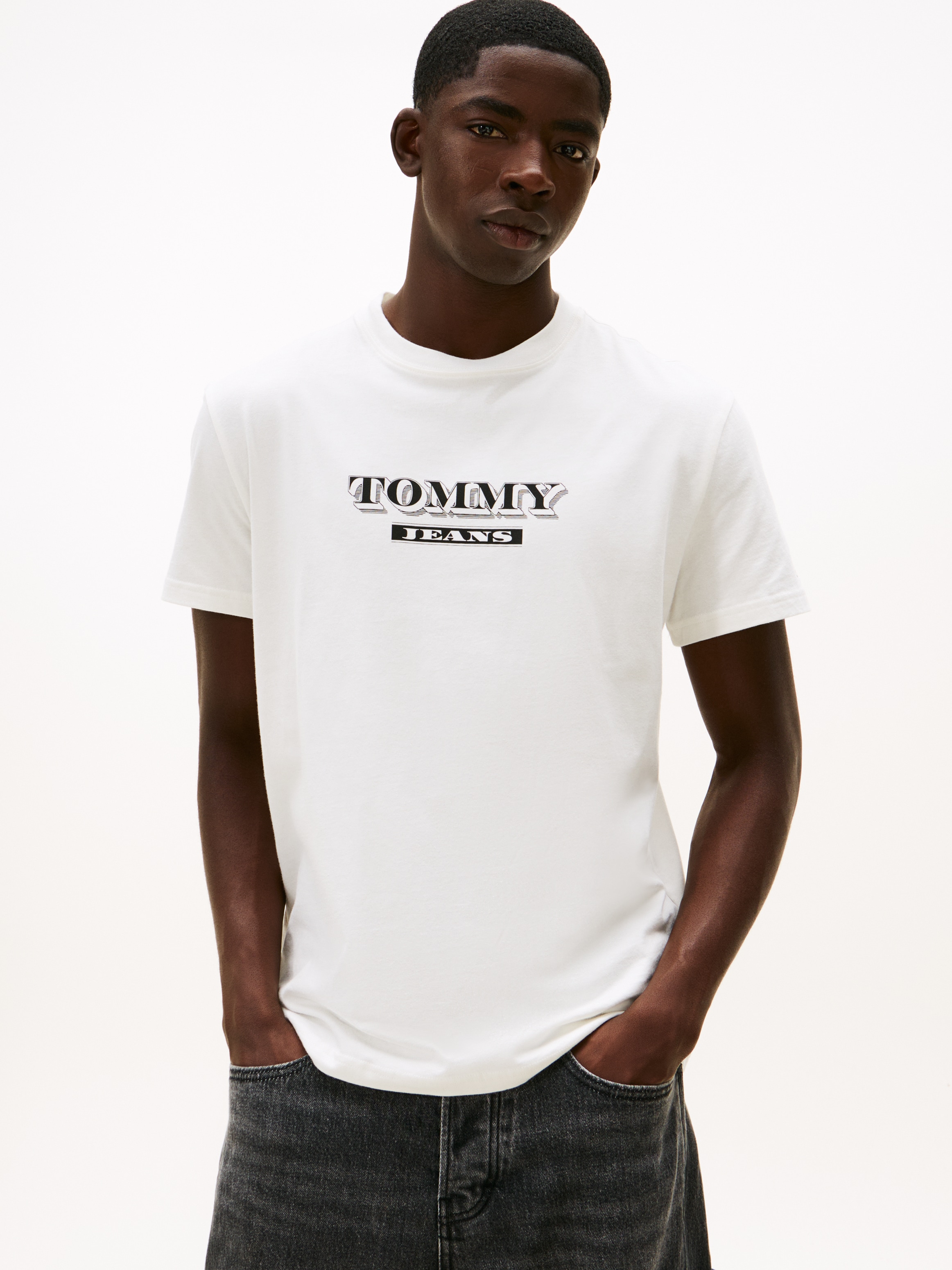 Tommy Jeans Rundhalsshirt "TJM BILLS FONT" regular fit, Rundhals, bedruckt günstig online kaufen