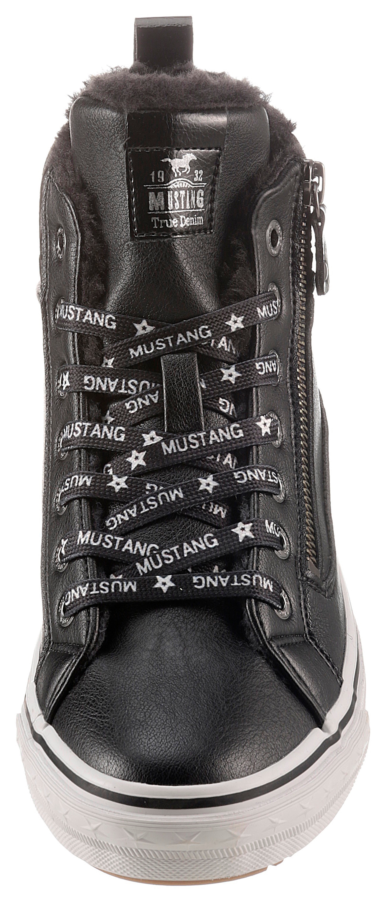 Mustang Shoes Sneaker, mit bedrucktem Fellimitat-Kragen