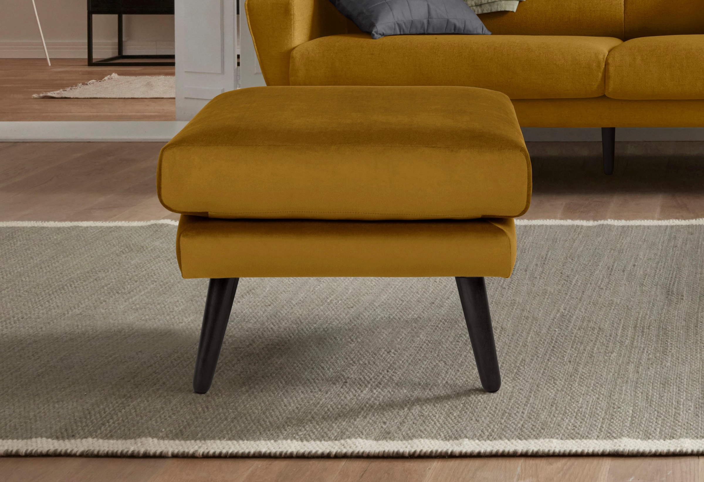 OTTO home Hocker "Bille" mit Eiche-Beinen, Design by Morten Georgsen günstig online kaufen