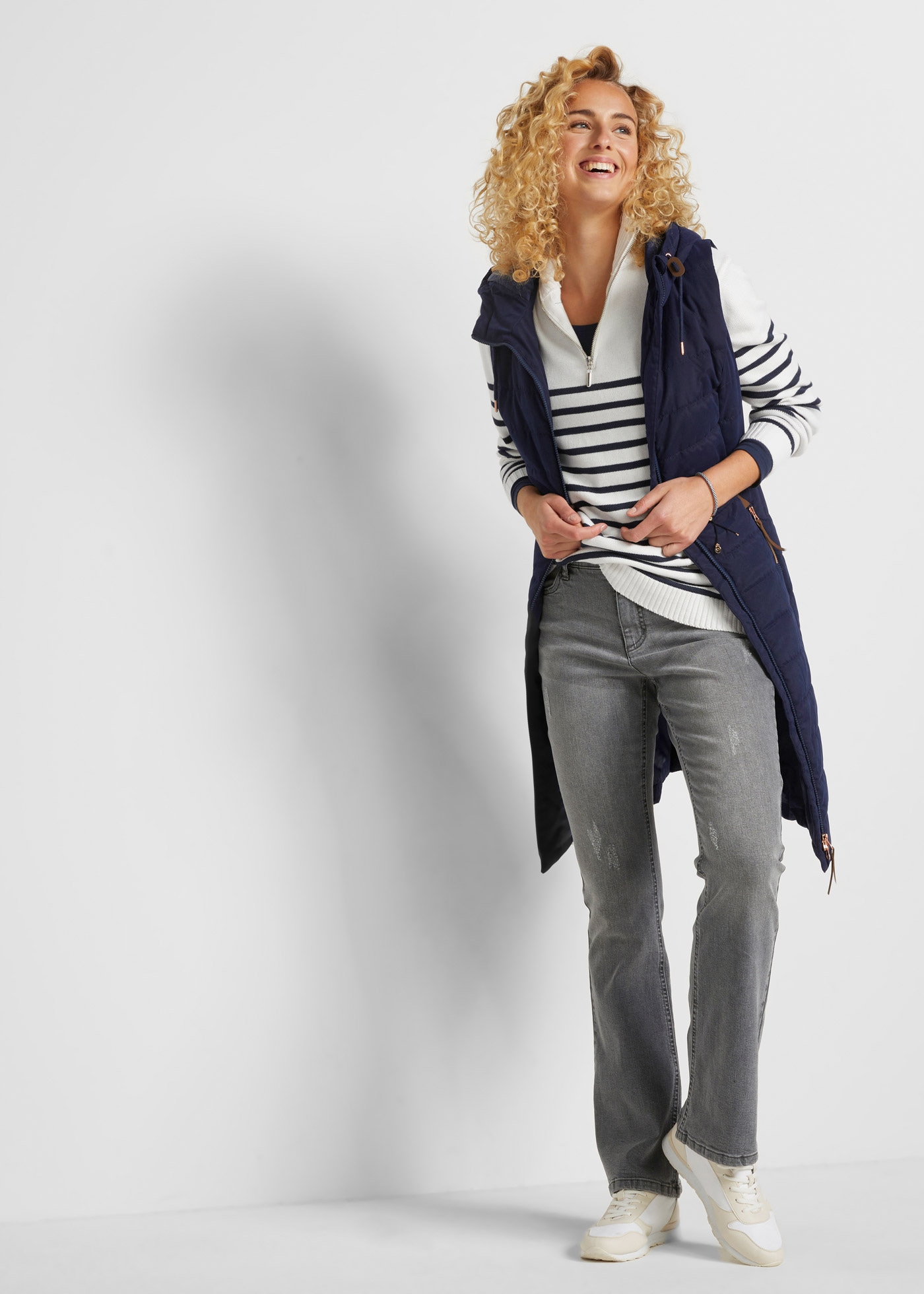 bonprix Steppweste Loose Fit, sportlicher Stil, Seitenschlitze mit Reißverschluss