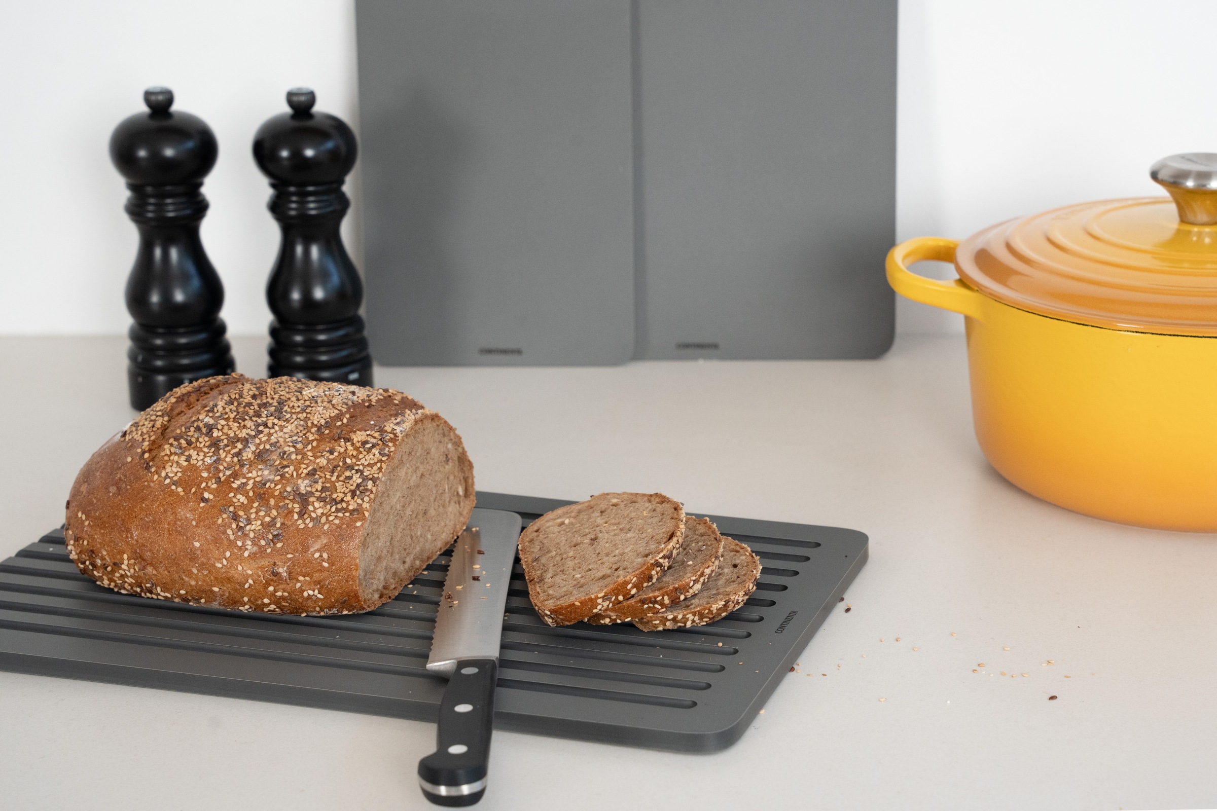 Continenta Brotschneidebrett "BAND, Duracore grau" Messerschonend und Spülm günstig online kaufen