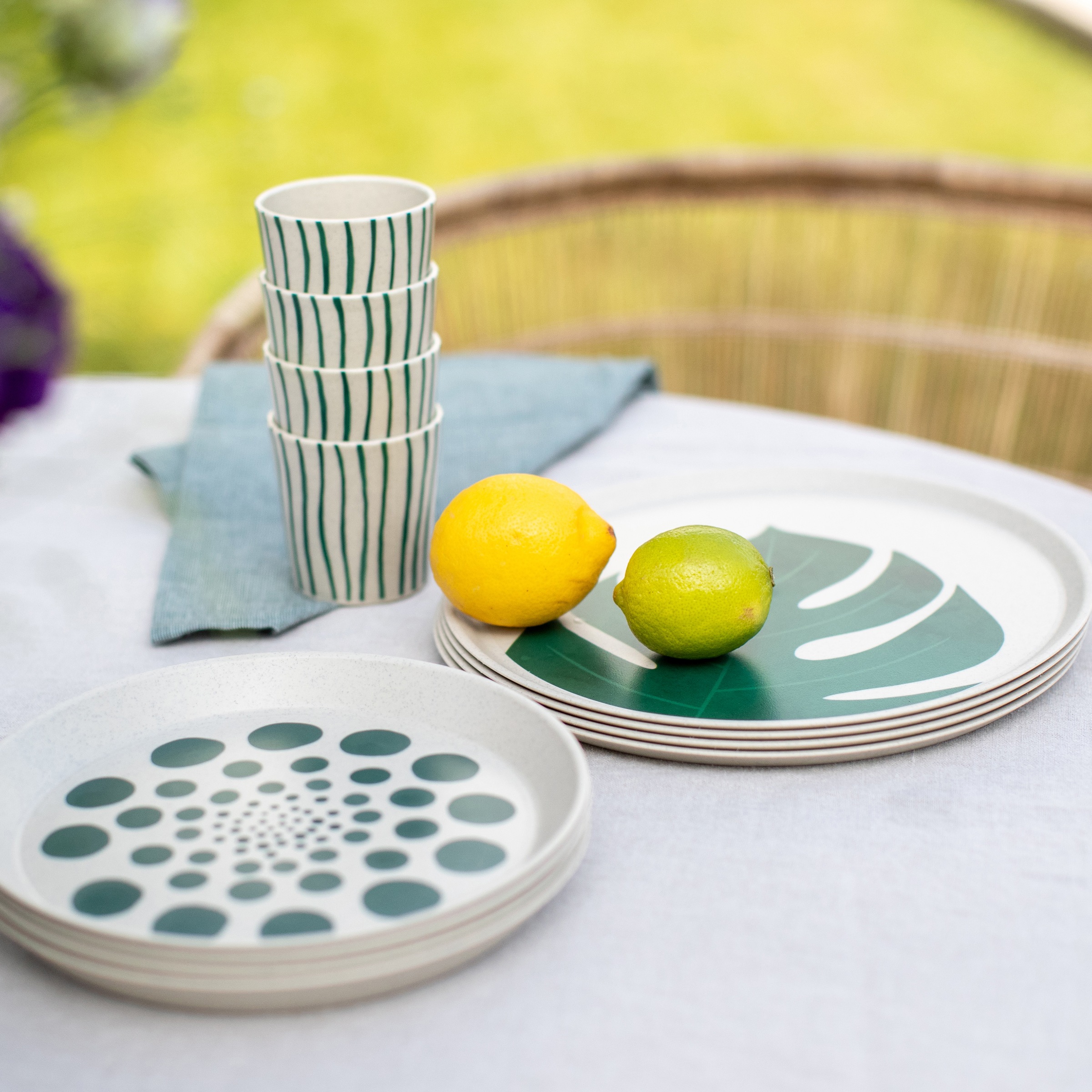 KOZIOL Speiseteller »CONNECT MONSTERA LEAF«, (Set), recycelbar + aus biozirkulärem, 25,5 cm