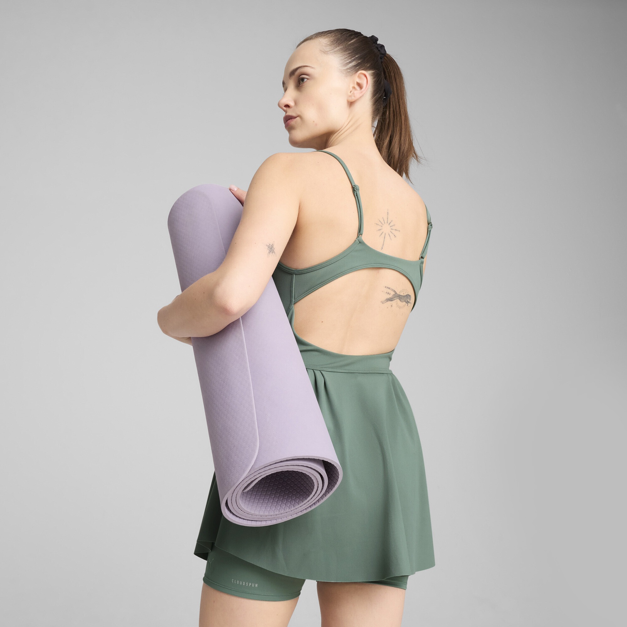 PUMA 2-in-1-Kleid »MOVE CLOUDSPUN Kleid Damen«