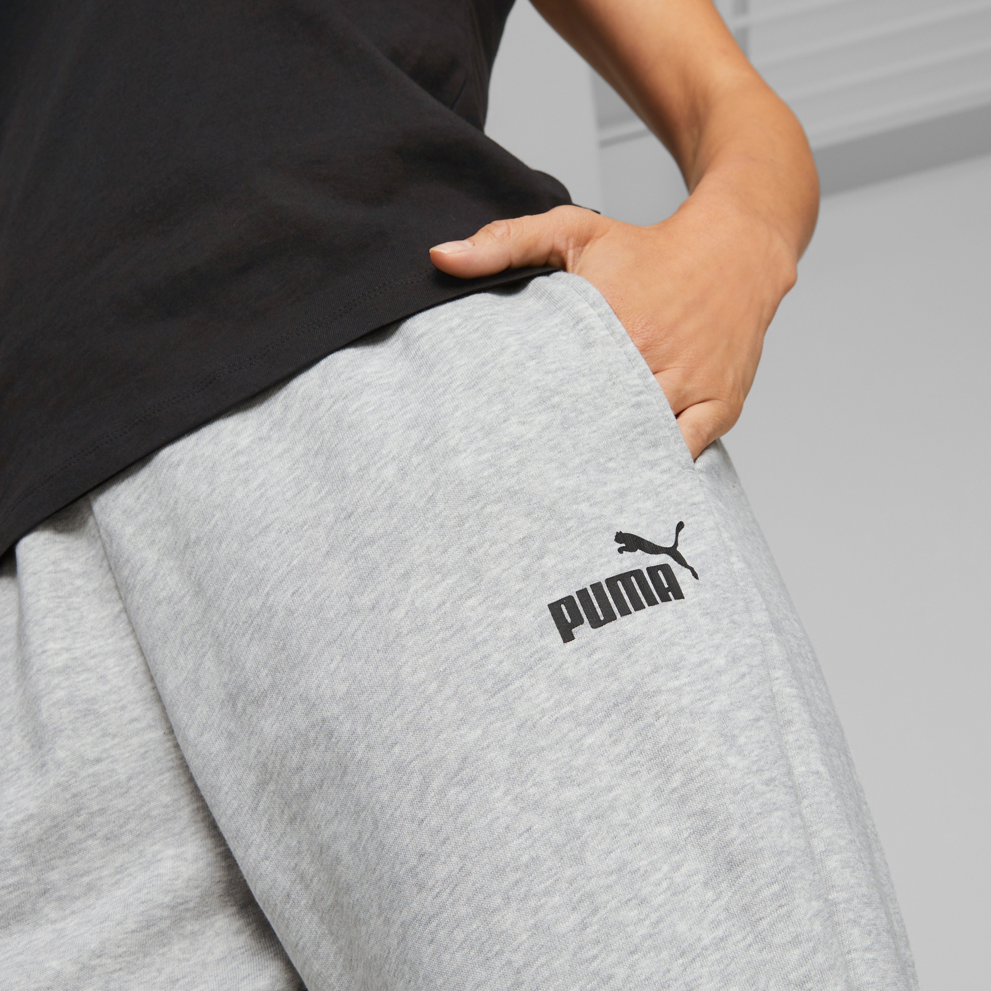 Thumbnail - PUMA Jogginghose "ESS SWEATPANTS TR CL" für entspannte und sportliche Aktivitäten, Regular Fit