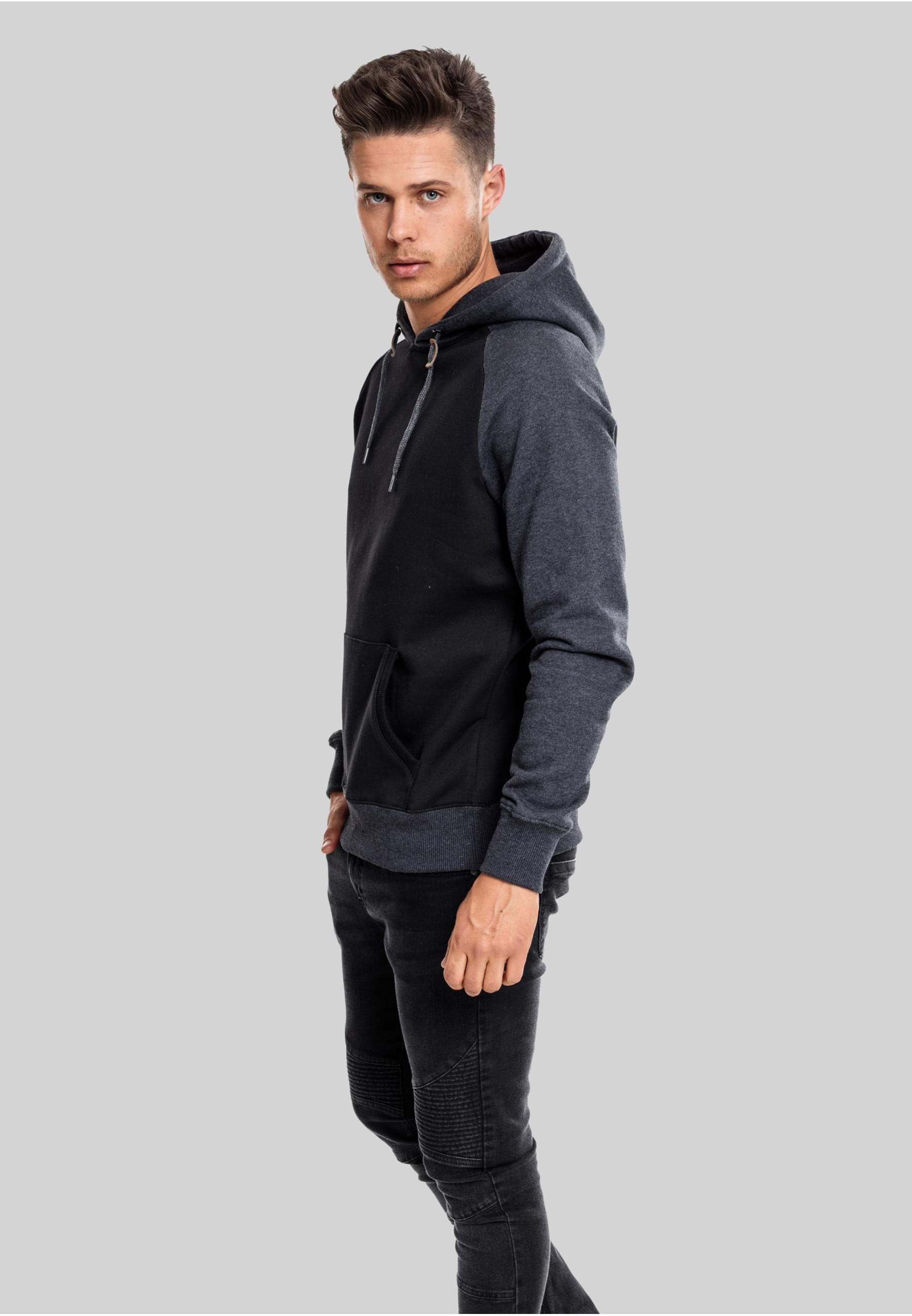 URBAN CLASSICS Kapuzensweatshirt »Urban Classics Herren Raglan Contrast Hoody«, (1 tlg.)
