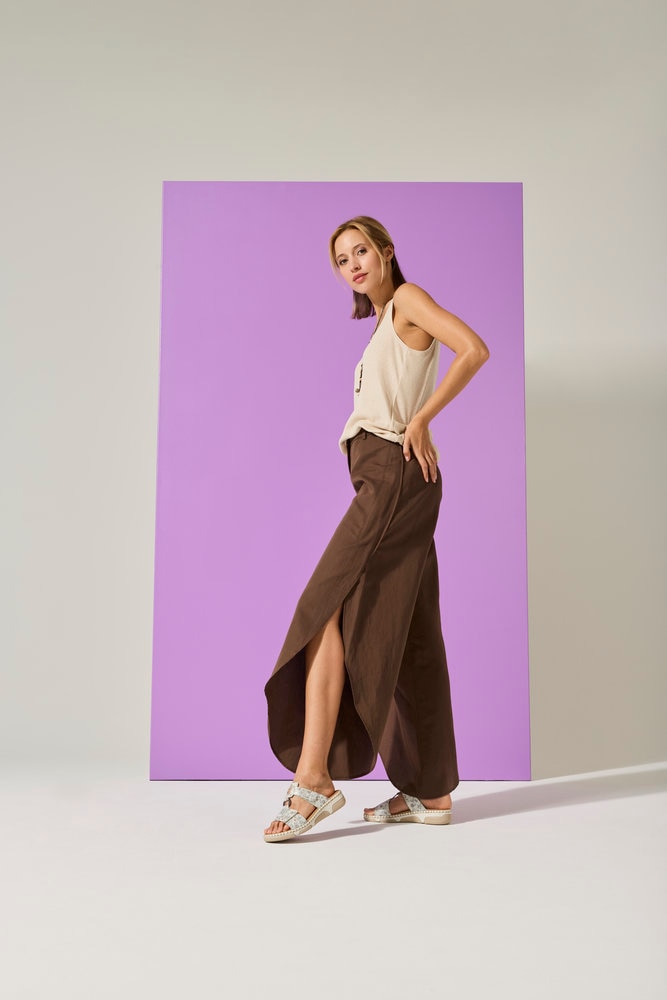 Rieker Pantolette  Sommerschuh, Urlaubsschuh, Strandschuh mit floralem Muster