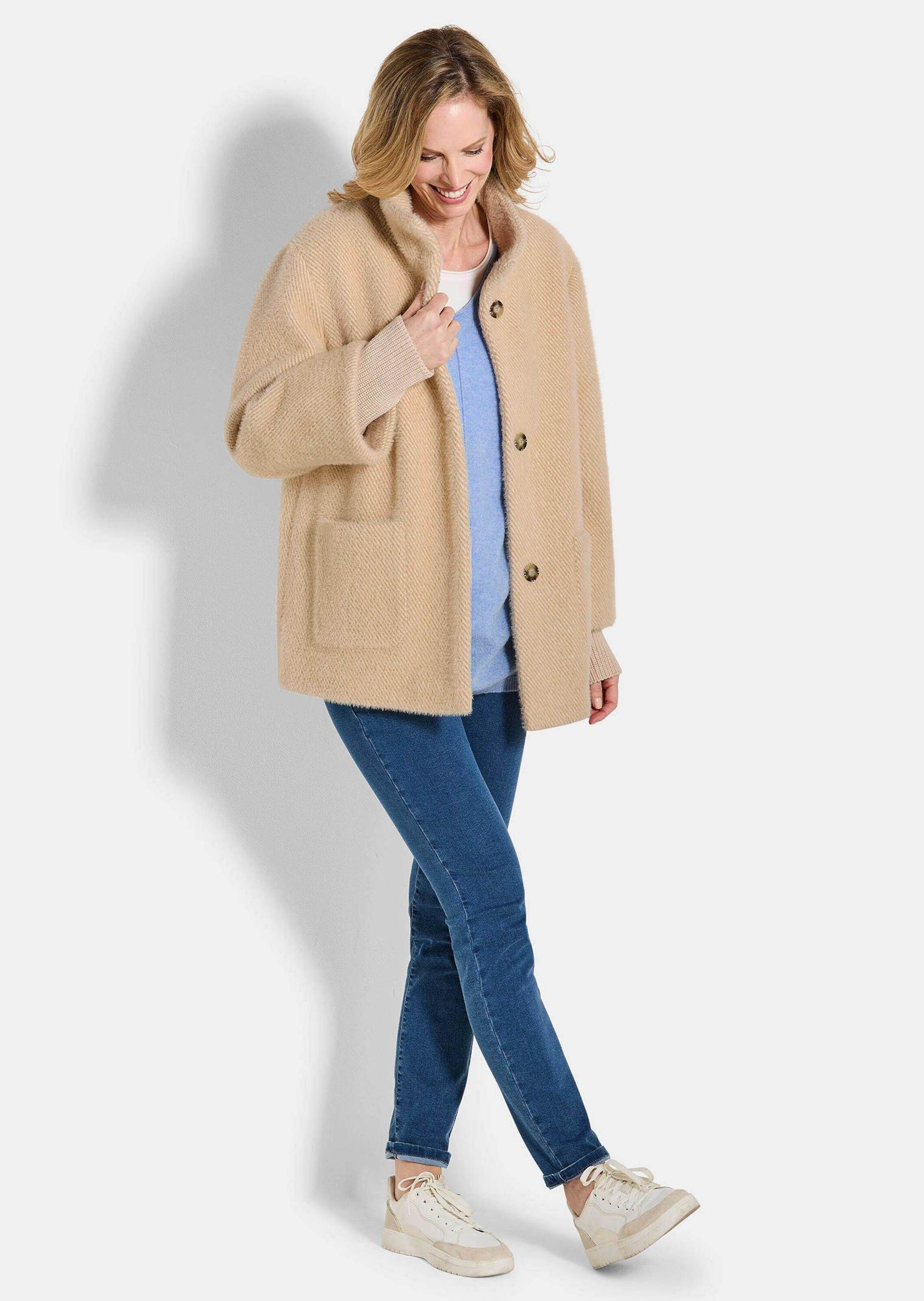 GOLDNER Kurzjacke "Kurzgröße Flauschiger Kurzmantel mit Stehkragen" mit Str günstig online kaufen