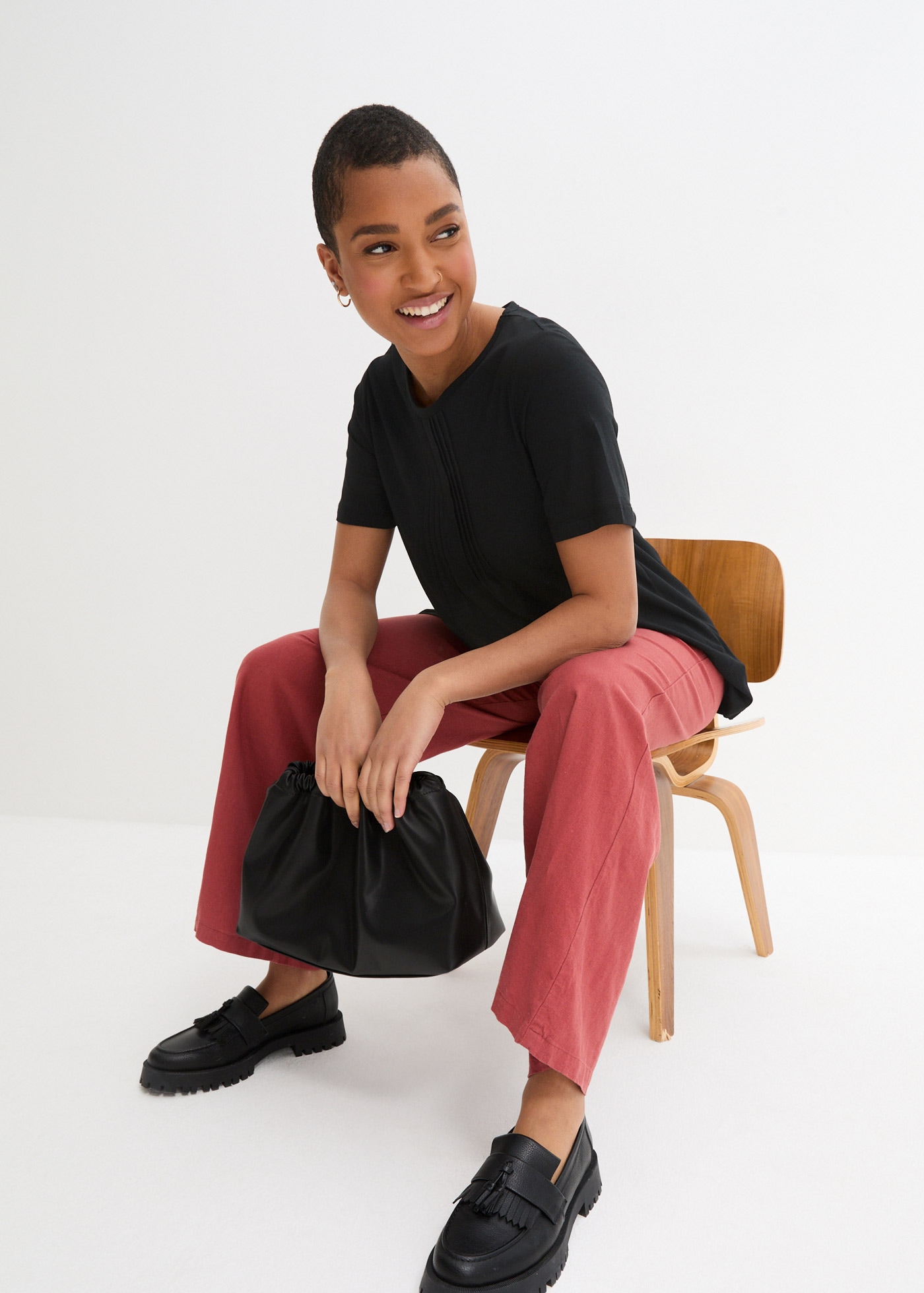 bonprix T-Shirt »T-Shirt in A-Linien-Form, kurzarm« T-Shirt in A-Linien-Form, kurzarm