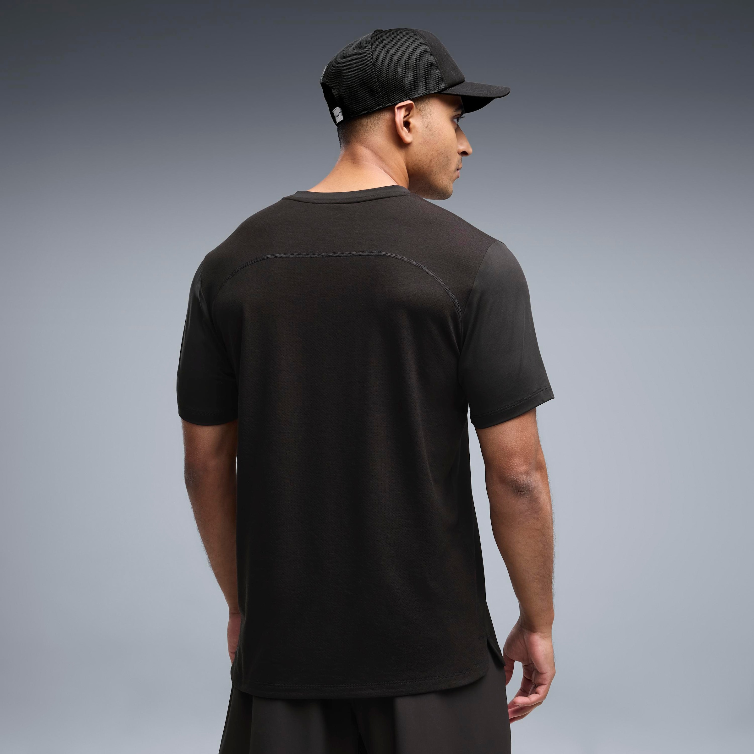 PUMA Trainingsshirt »M  X HYROX CLOUDSPUN THERMOADAPT TEE« Regular Fit, Kurzarmdesign, atmungsaktiv, schnell trocknend