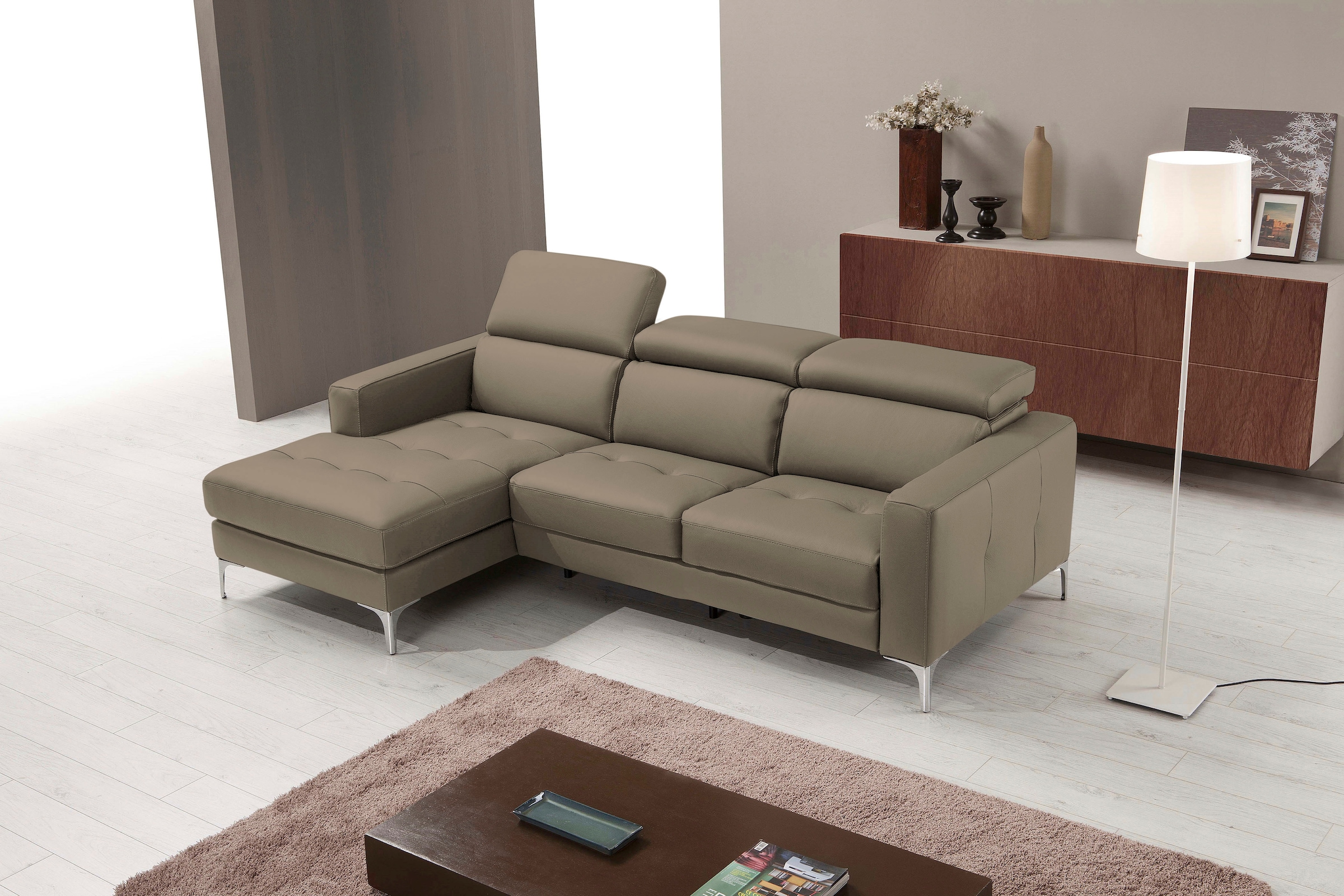 Egoitaliano Ecksofa "Matt, erstklassiger Sitzkomfort, aufwendige Detailverarbeitung, L-Form" mit verstellbaren Kopfteilen zum Relaxen