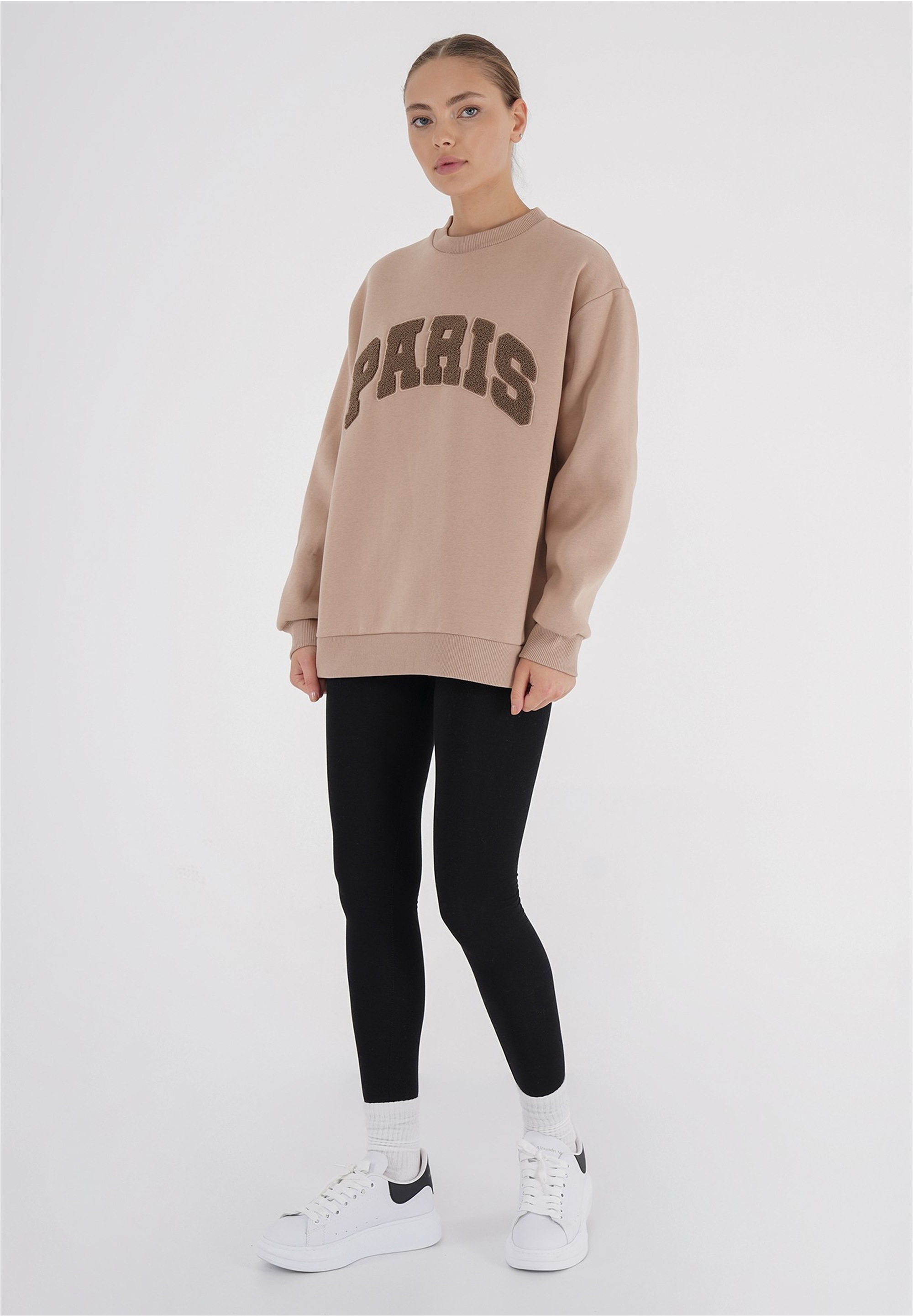 freshlions Sweatshirt »Paris«, mit wunderbarer Stickerei