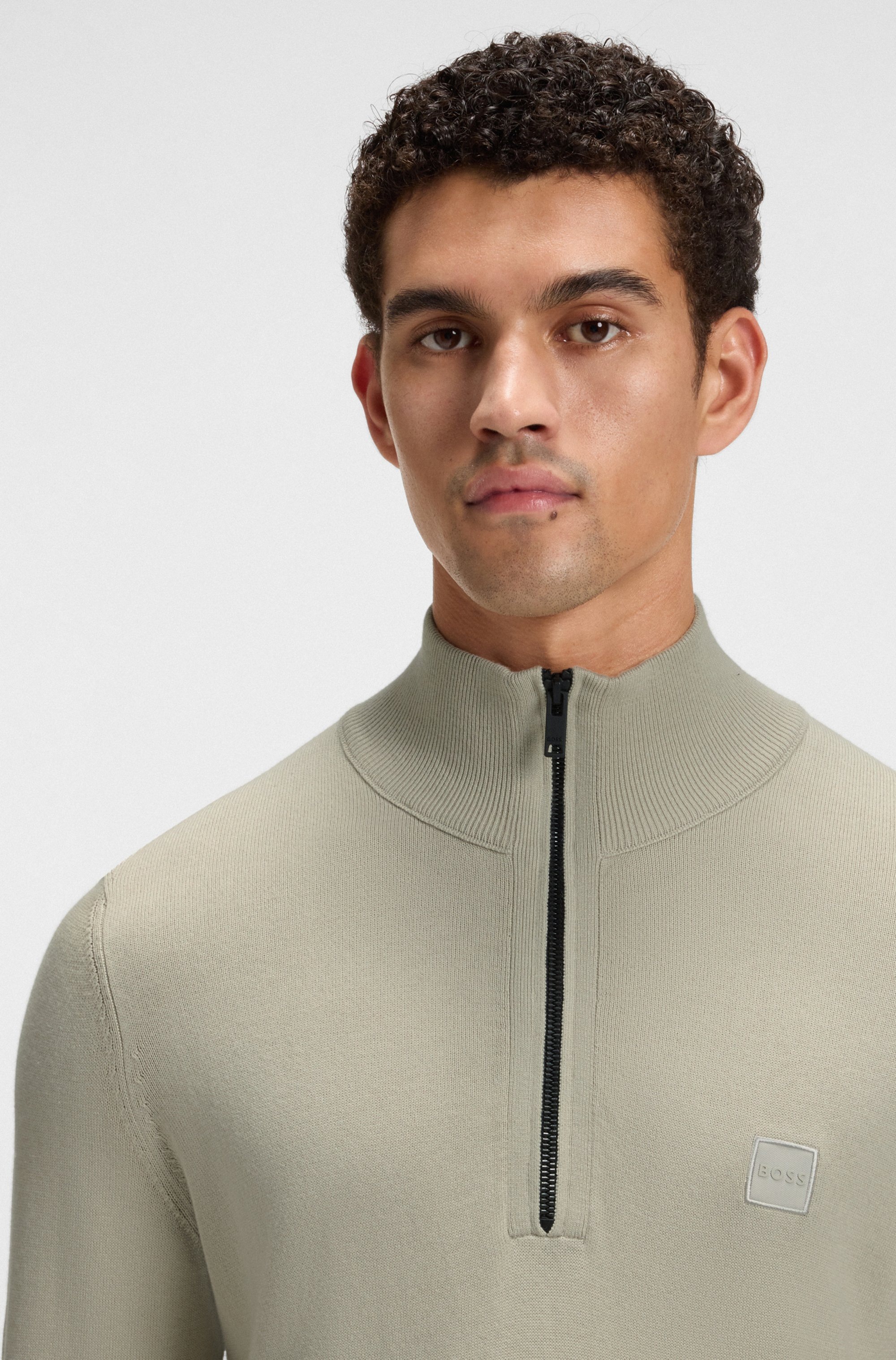 BOSS ORANGE Rollkragenpullover »Kanobix« Regular fit, Stehkragen mit Reißverschluss, Ton-in-Ton Logo