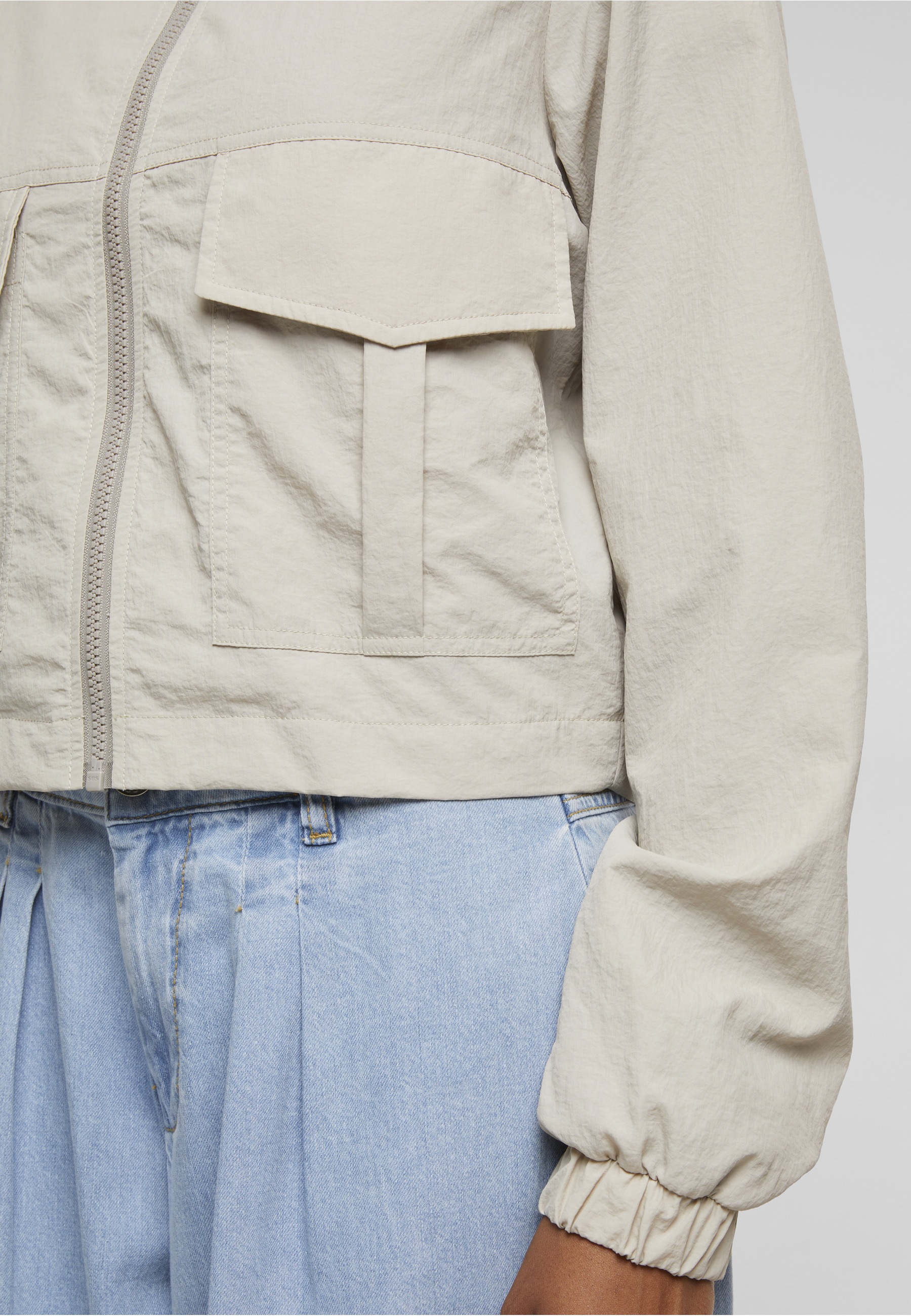 URBAN CLASSICS Windbreaker »Urban Classics Ladies Short Crinkle Jacket« 1 Stk. tlg. mit Kapuze