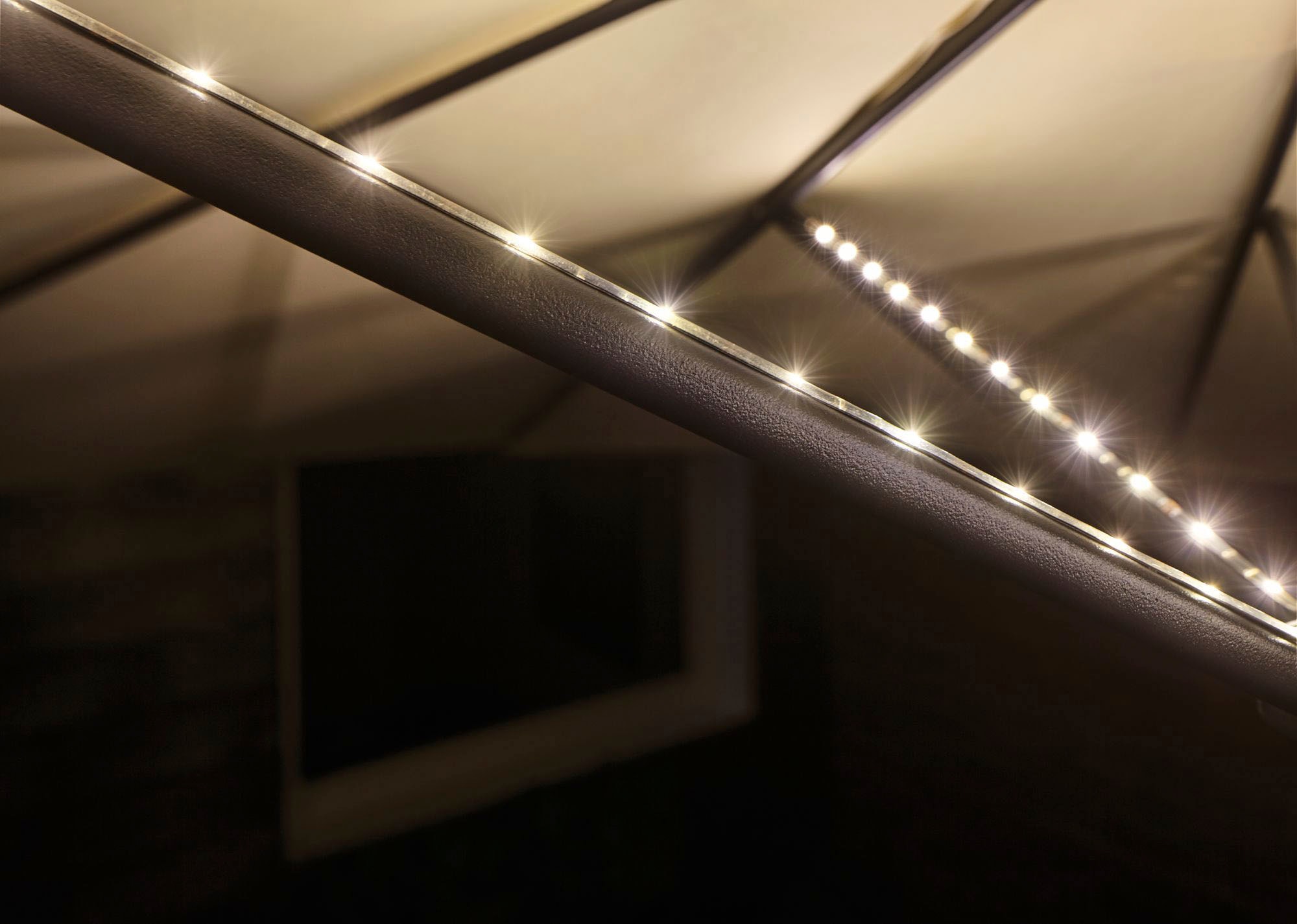 Paulmann LED-Lichterkette »Outdoor Mobile Parasol light 3000K 4x0,4m«, 4 St.-flammig, Schirmbeleuchtung