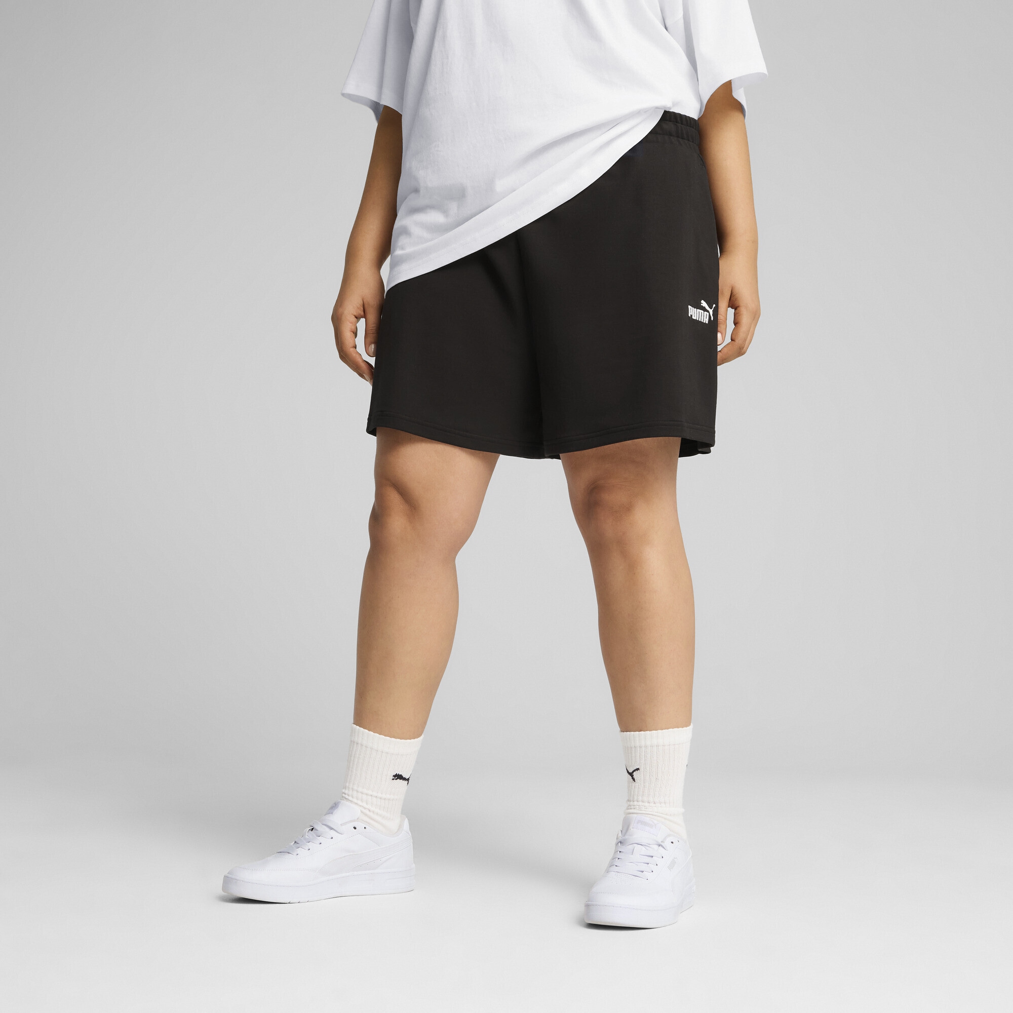 PUMA Sporthose »ESS Small No. 1 Logo 4" Leichte Hochgeschnittene Shorts Damen«