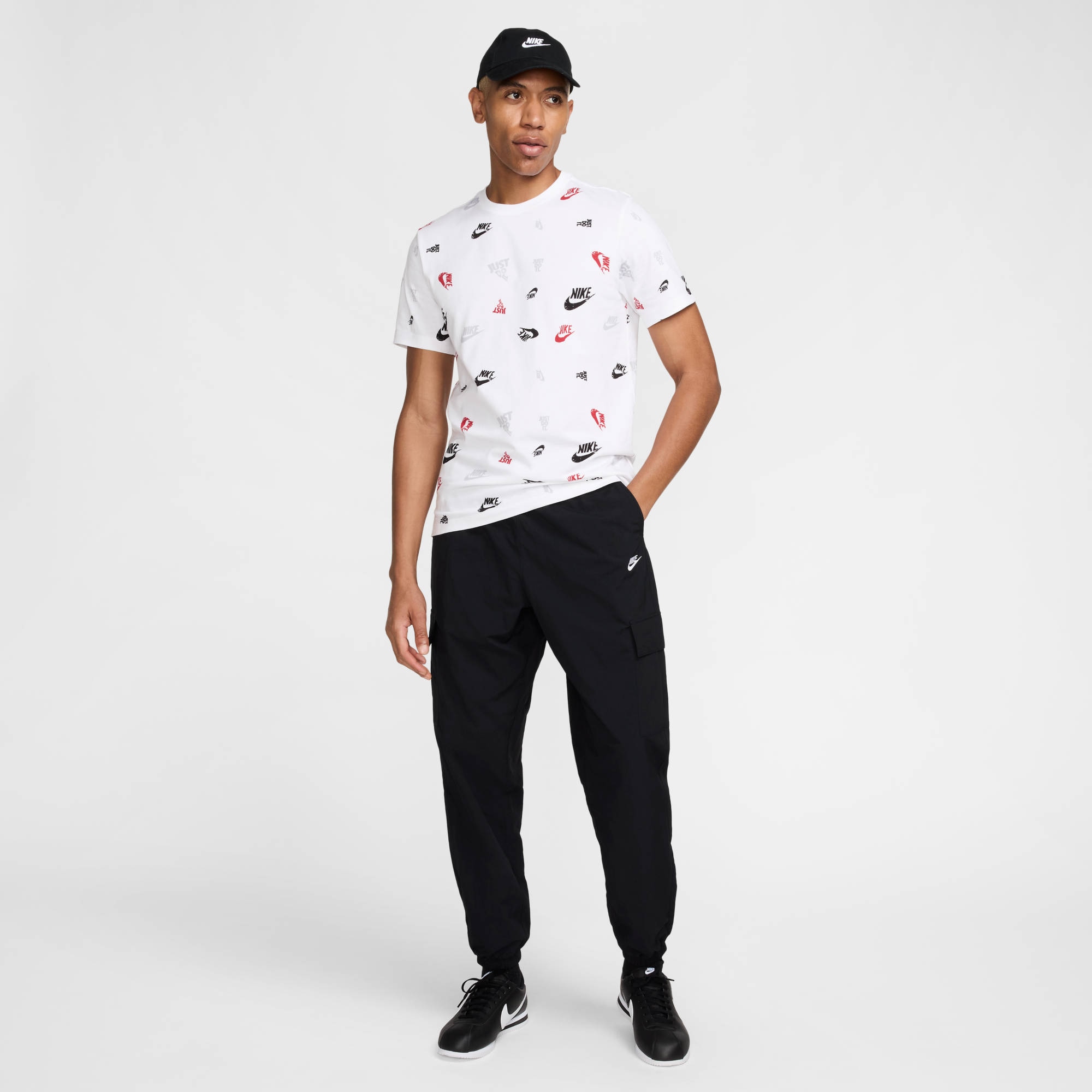 Nike Sportswear Sporthose »M NK CLUB WVN CARGO PANT«, (1 tlg.)