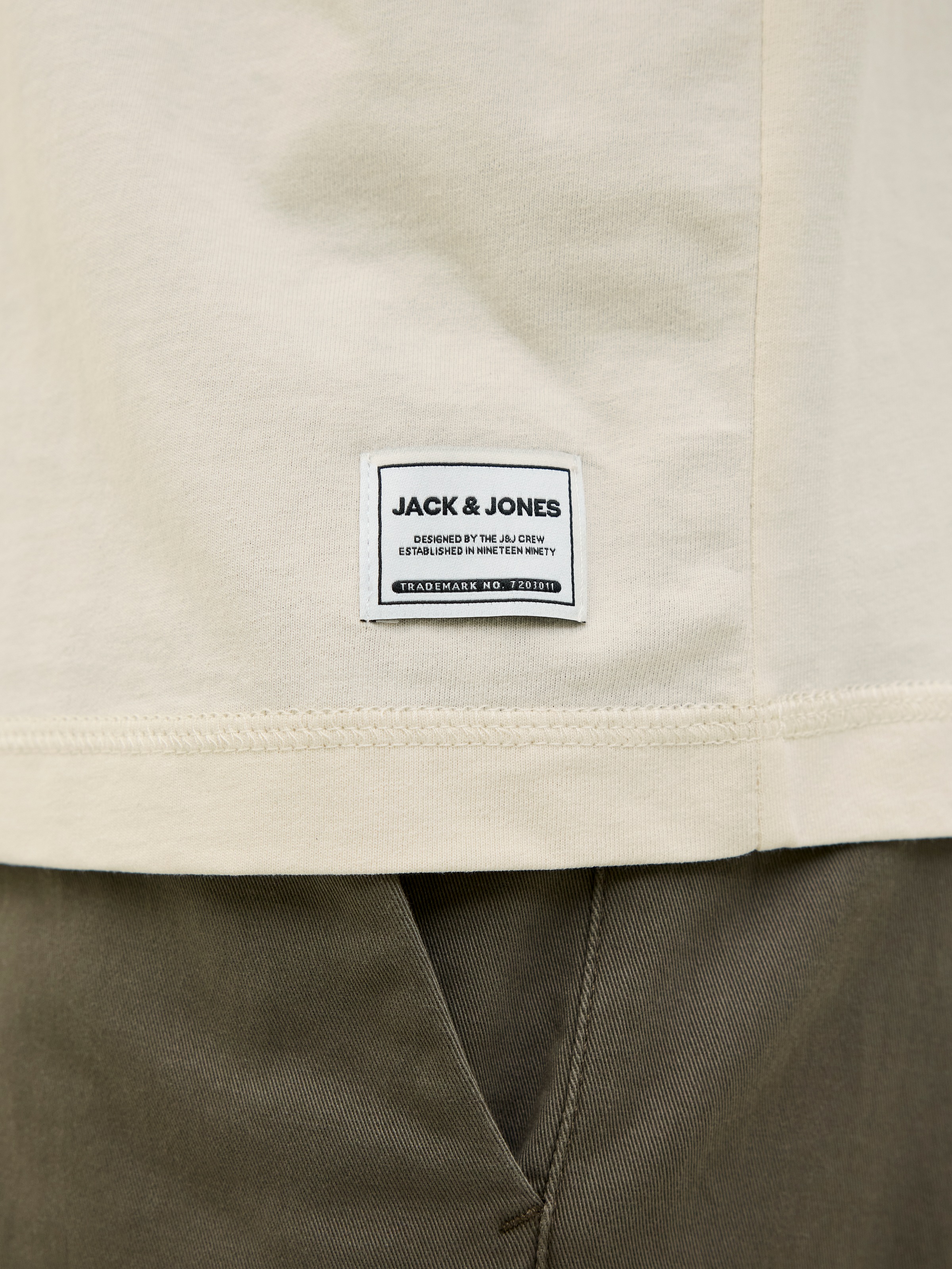Rundhalsshirt JACK & JONES "JJEDOVER TEE SS CREW NECK", Herren, Gr. S, weiß (antique weiß), Single Jersey, Obermaterial: 100% Baumwolle, unifarben, relaxed fit normal, Rundhals, Shirts Rundhalsshirt 3