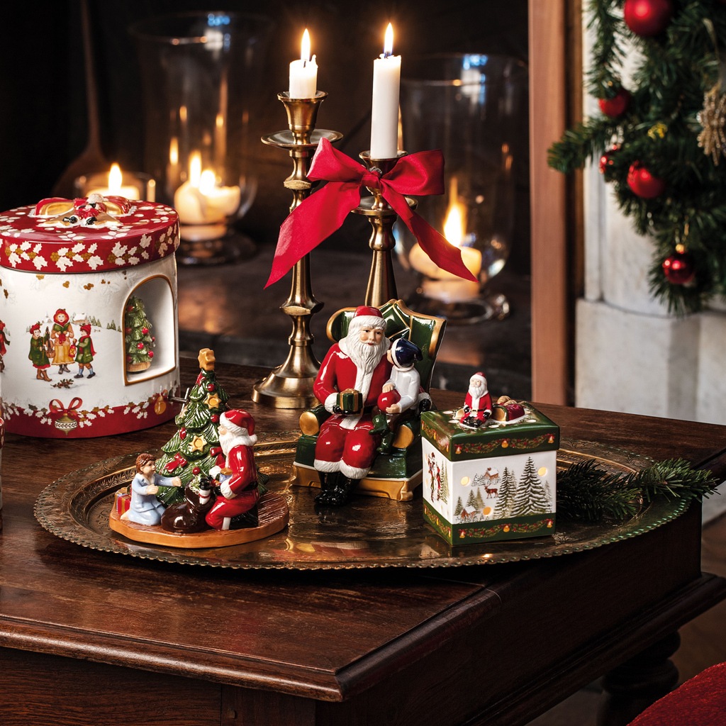 Villeroy & Boch Weihnachtsfigur »Dekofigur Santa auf Sessel Christmas Toys bunt«