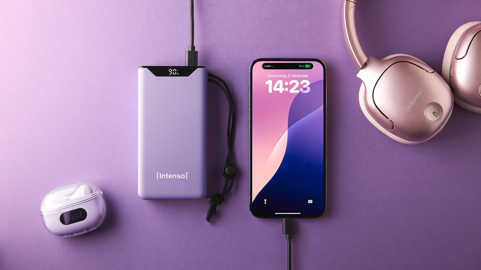Intenso Powerbank »F20000 20.000 mAh 20 W«, Intenso Power Bank F20000 green, Power Delivery und Qualcomm Quick Charge 3.0, mit USB-C zu USB-C Kabel