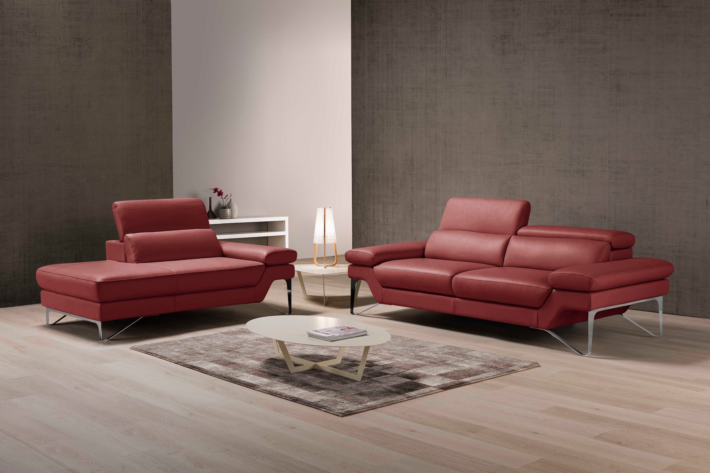 Egoitaliano Polstergarnitur "Princess Design und Sitzkomfort im Einklang, bequem und hochwertig" Set aus 2,5 Sitzer und freitehende Ottomane, Kopfstützen verstellbar