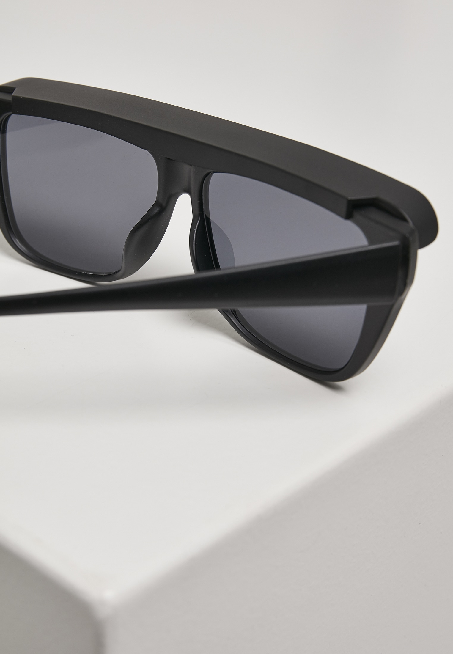 URBAN CLASSICS Schmuckset »Accessoires BAUR Chain Visor«, tlg.) 108 Sunglasses (1 