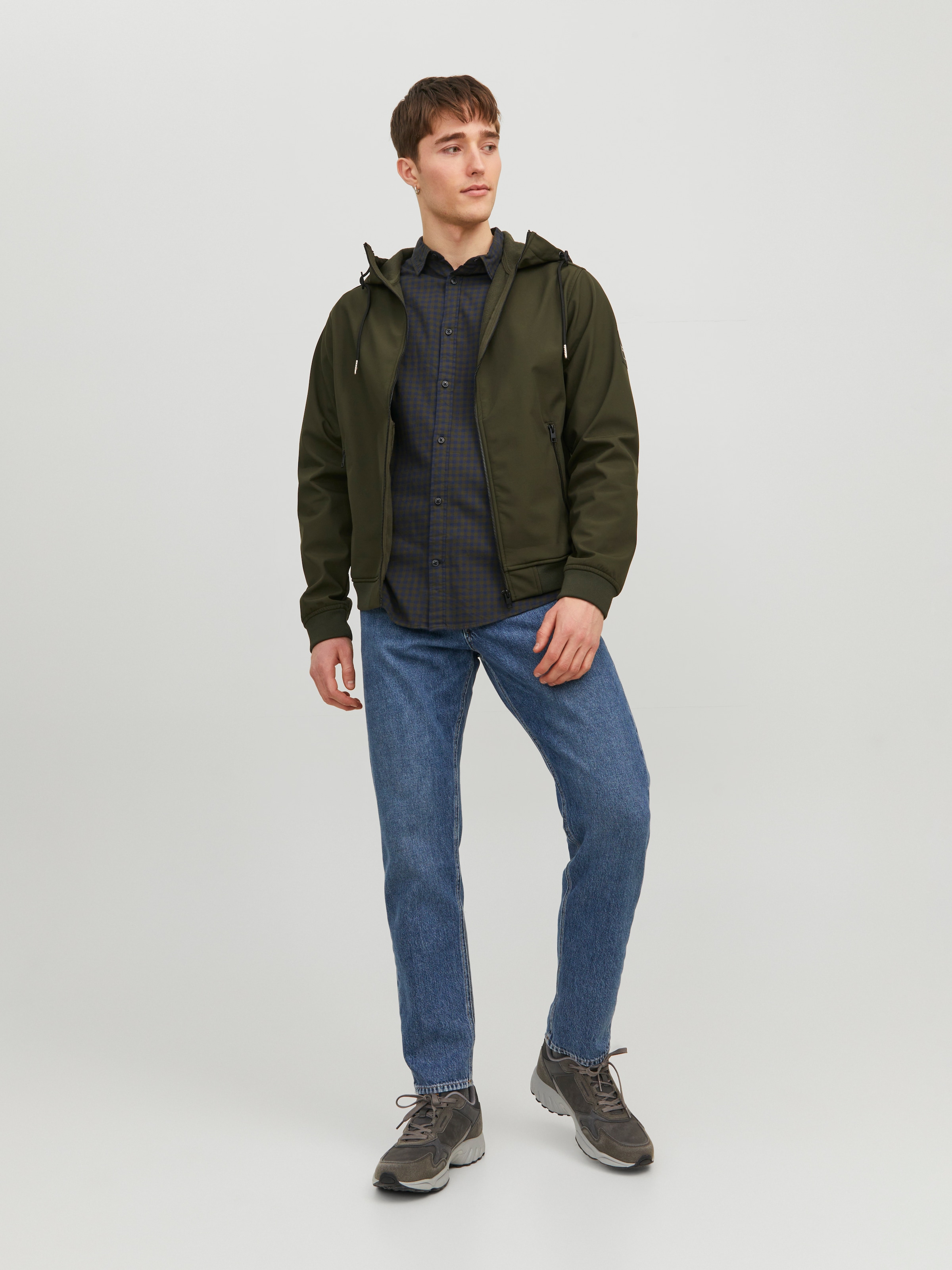 Jack & Jones Softshelljacke »JJEBASIC mit wasserabweisender Funktion« mit Kapuze mit Kordelzug