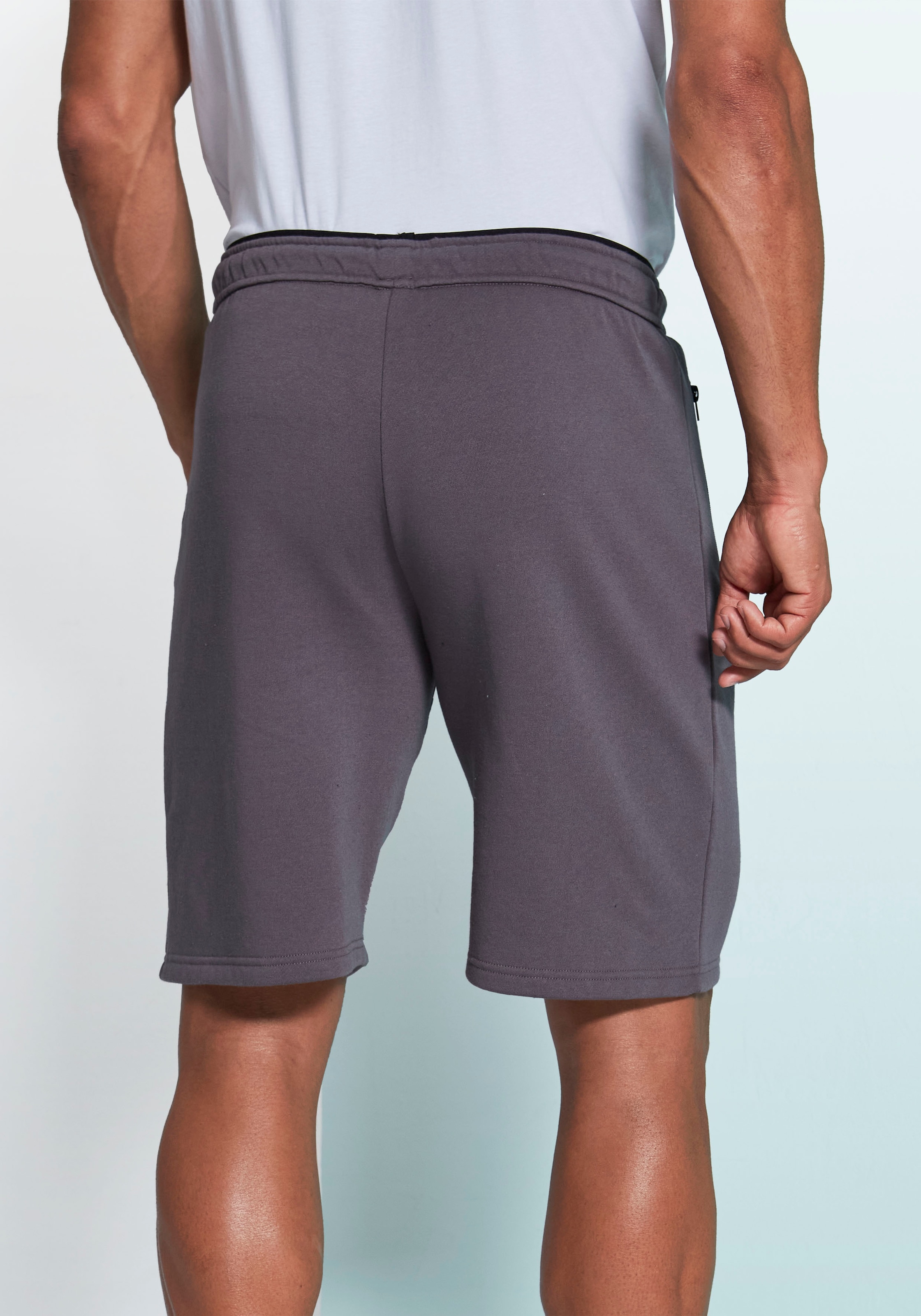 John Devin Sweatshorts, seitliche Taschen mit schwarzem Reißverschluss