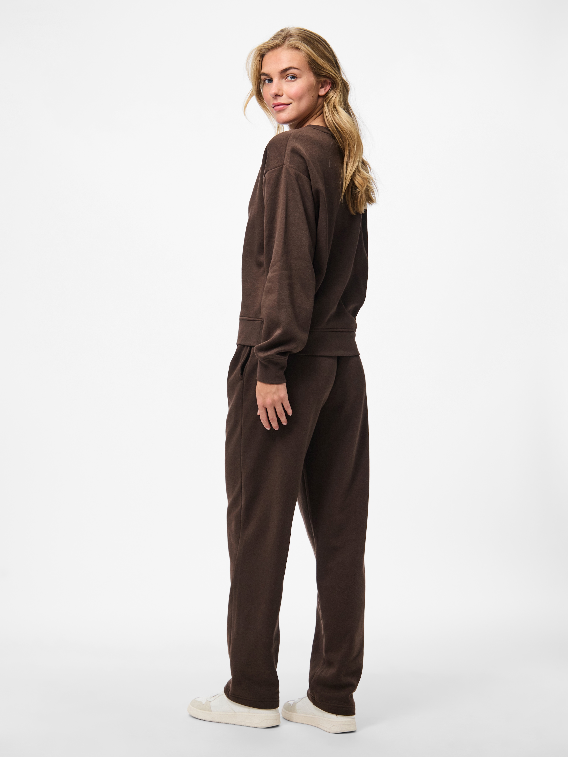 pieces Sweathose »PCCHILLI HW STRAIGHT SWEAT PANTS NOOS BC«  Baumwollmischung, straight fit