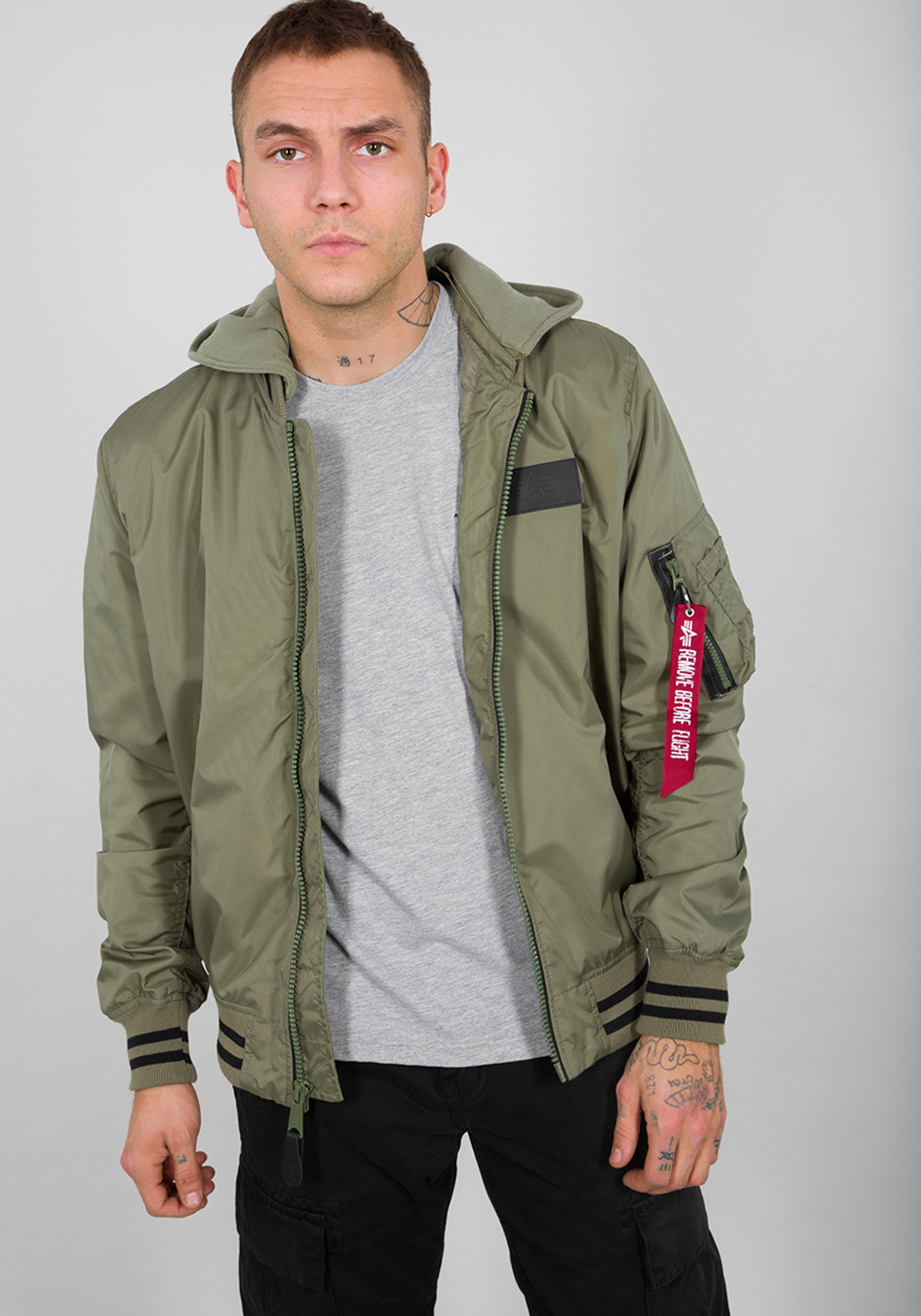 Alpha Industries Bomberjacke "Alpha Industries Men - Bomber Jackets MA-1 TT Hood Defense"