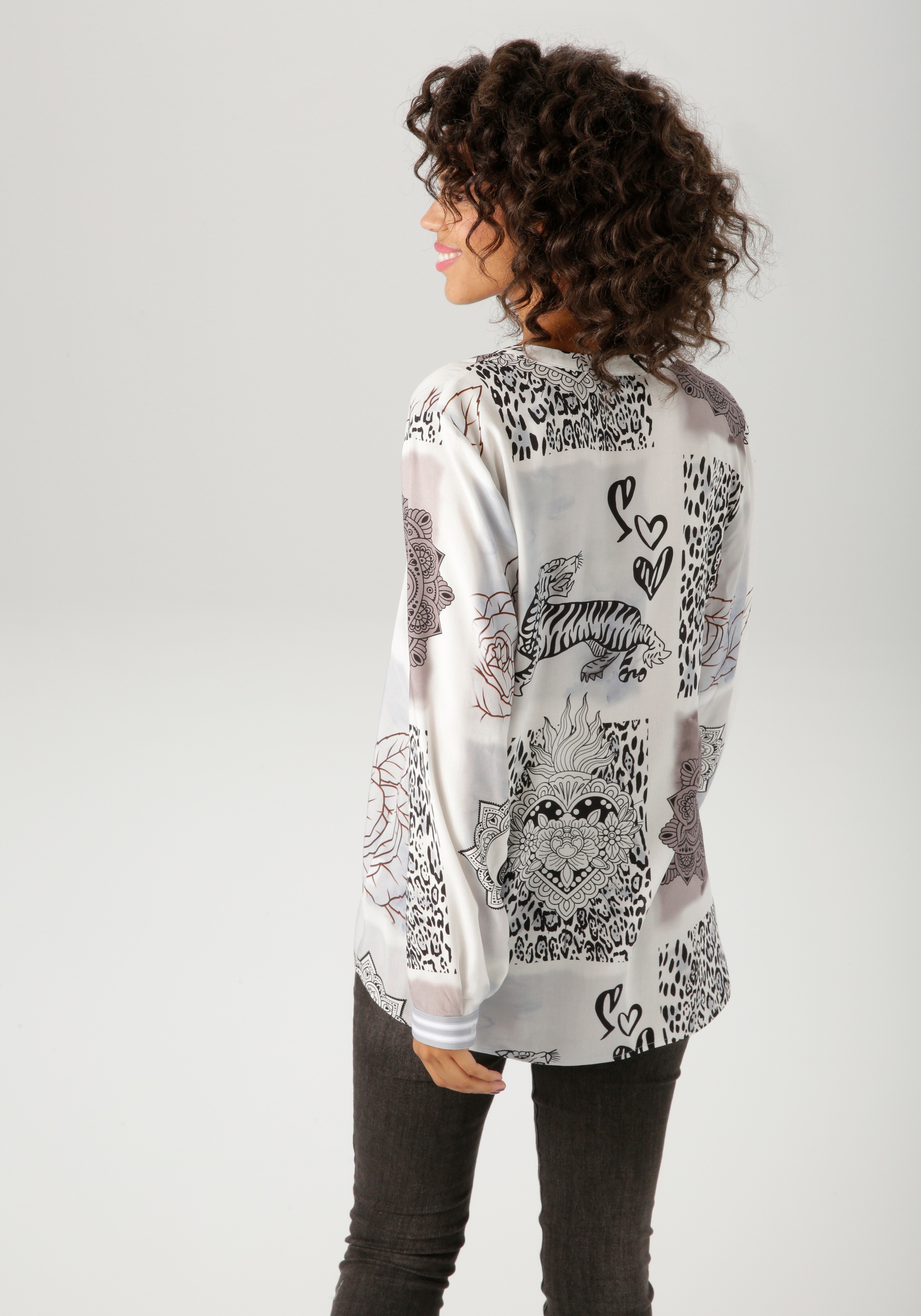 Aniston CASUAL Schlupfbluse im extravaganten Patch-Druck-Dessin günstig online kaufen