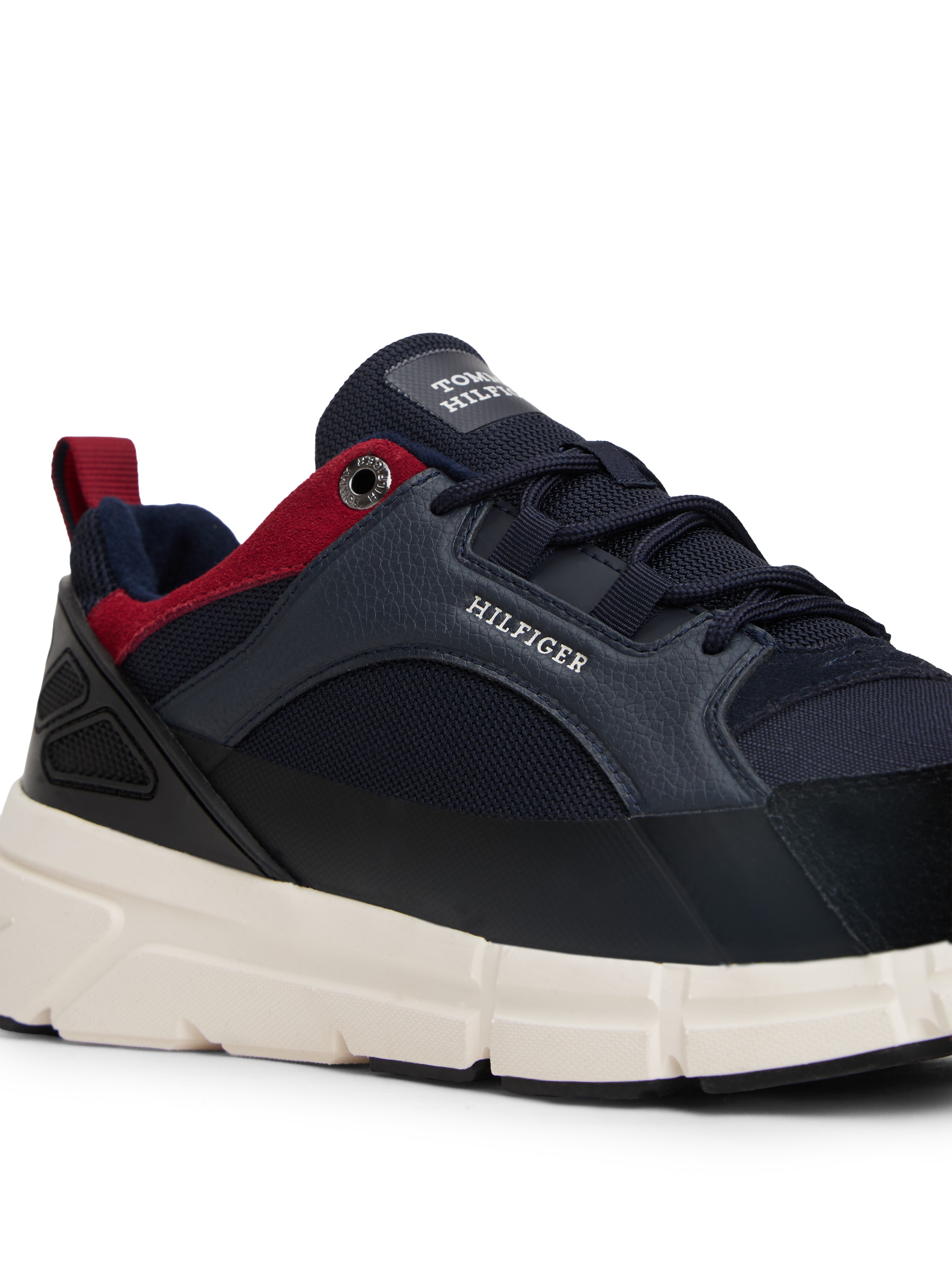 Tommy Hilfiger Sneaker »MODERN COMFORT RUN OUTDOOR«, Freizeitschuh, Schnürschuh im coolen Materialmix