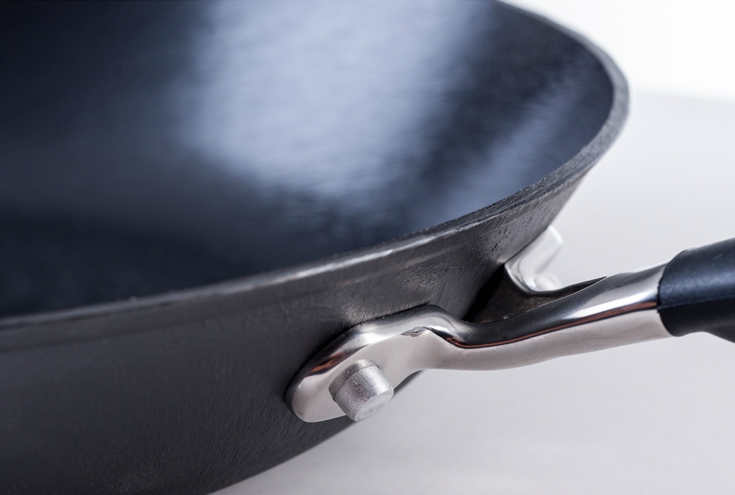 Ronneby Bruk Bratpfanne »Ultra Light, Pfanne mit silikonummanteltem Griff« Gusseisen 1 tlg.