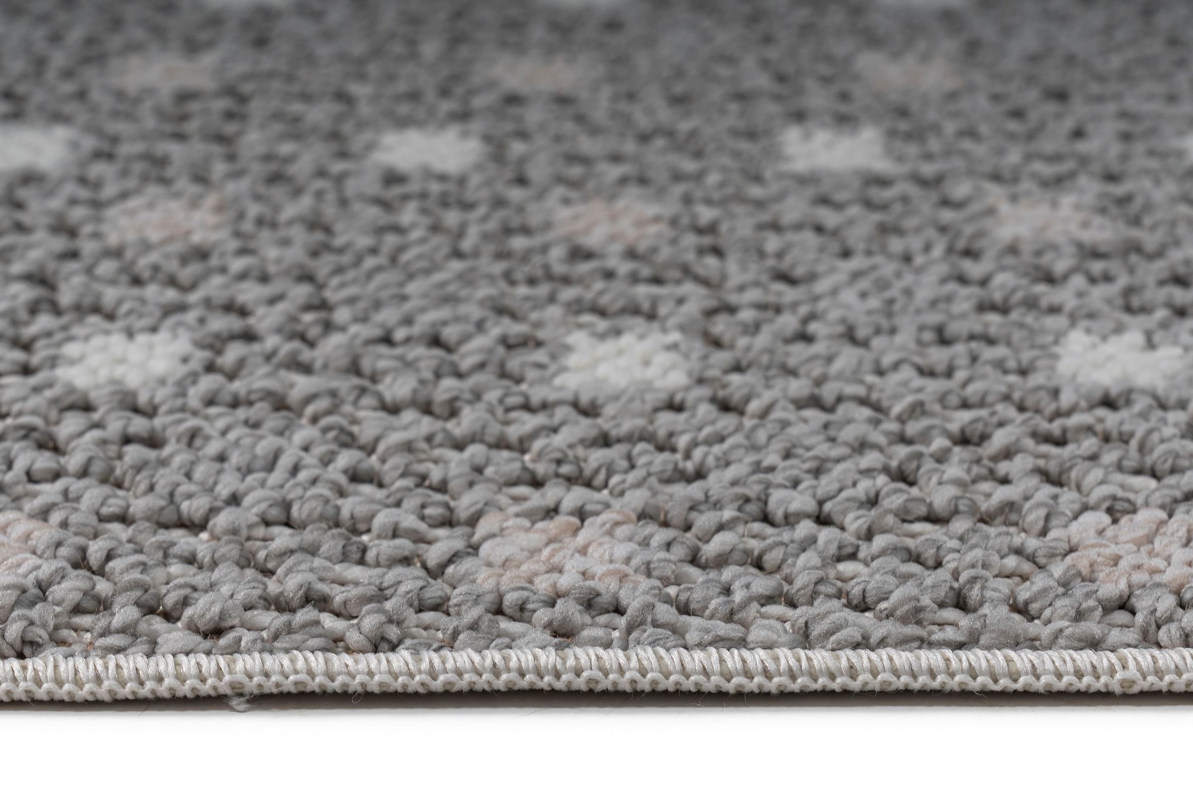 Bruno Banani Teppich »Dotty«, rechteckig, 6 mm Höhe, Woll-Optik, Hoch-Tief Struktur, In- und Outdoor geeignet, mit Fransen