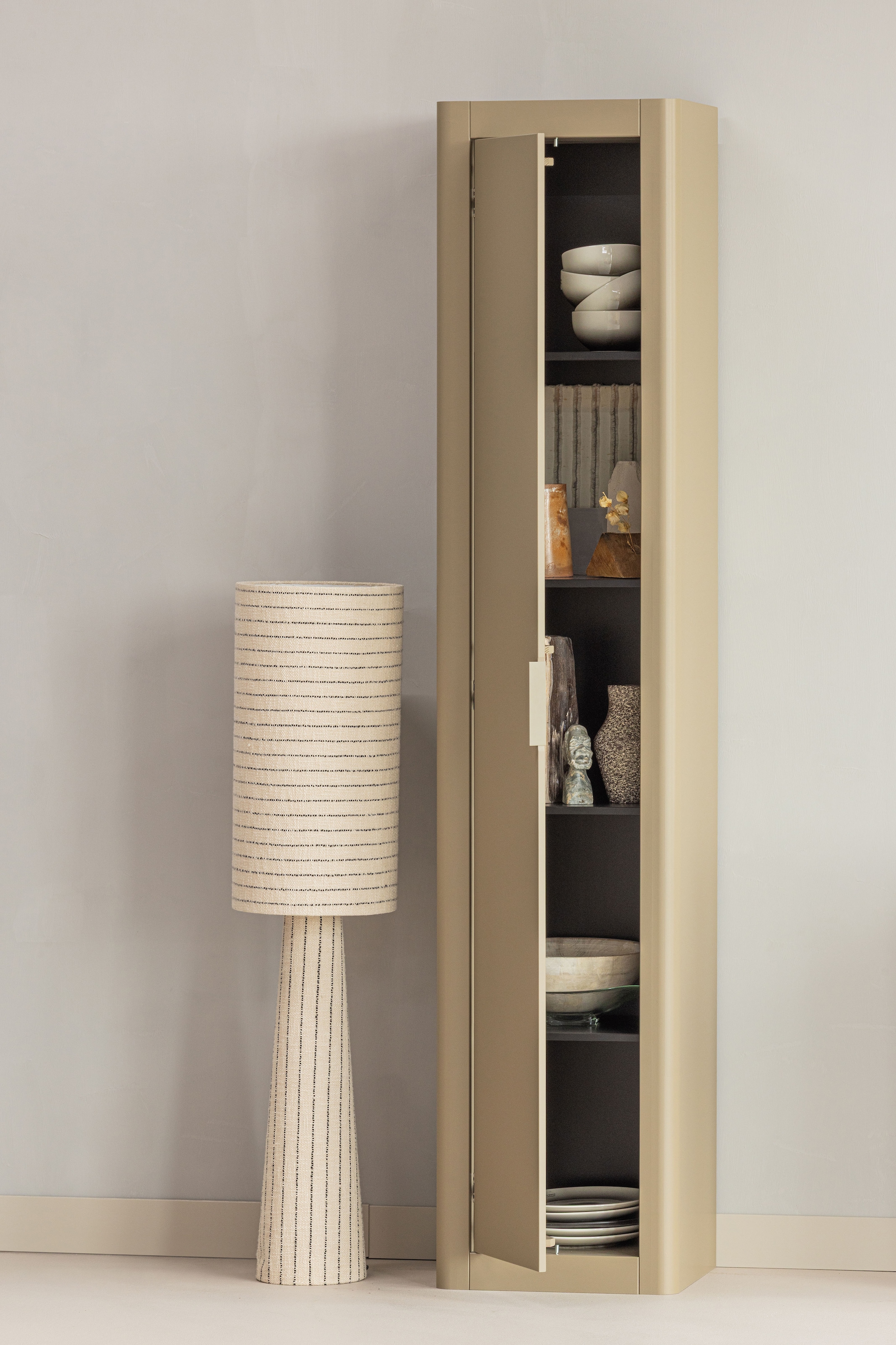 WOOOD Mehrzweckschrank »Gunnar FSC® Mix Kiefernholz mit sichtbare Maserung 45x39x217 cm« Tragkraft 30 kg, abgerundete Ecken, Wandbefestigung empfohlen
