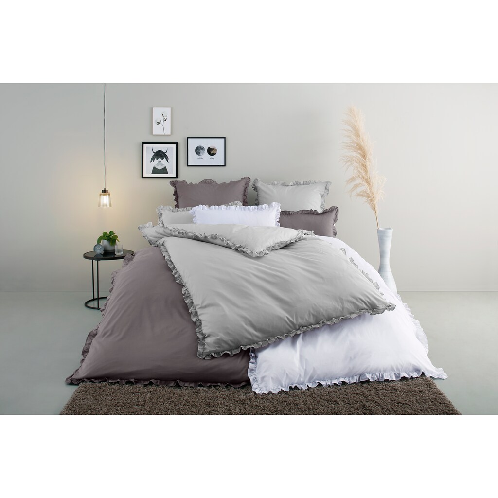 Home affaire Bettwäsche »Violetta«, (2 tlg.), atmungsaktiv, soft, Flächengewicht 115 g/m², hergestellt aus 100% Baumwolle, unterstützt Cotton made in Africa, Bett- und Kopfkissenbezug mit Reißverschluss, Renforcé Qualität