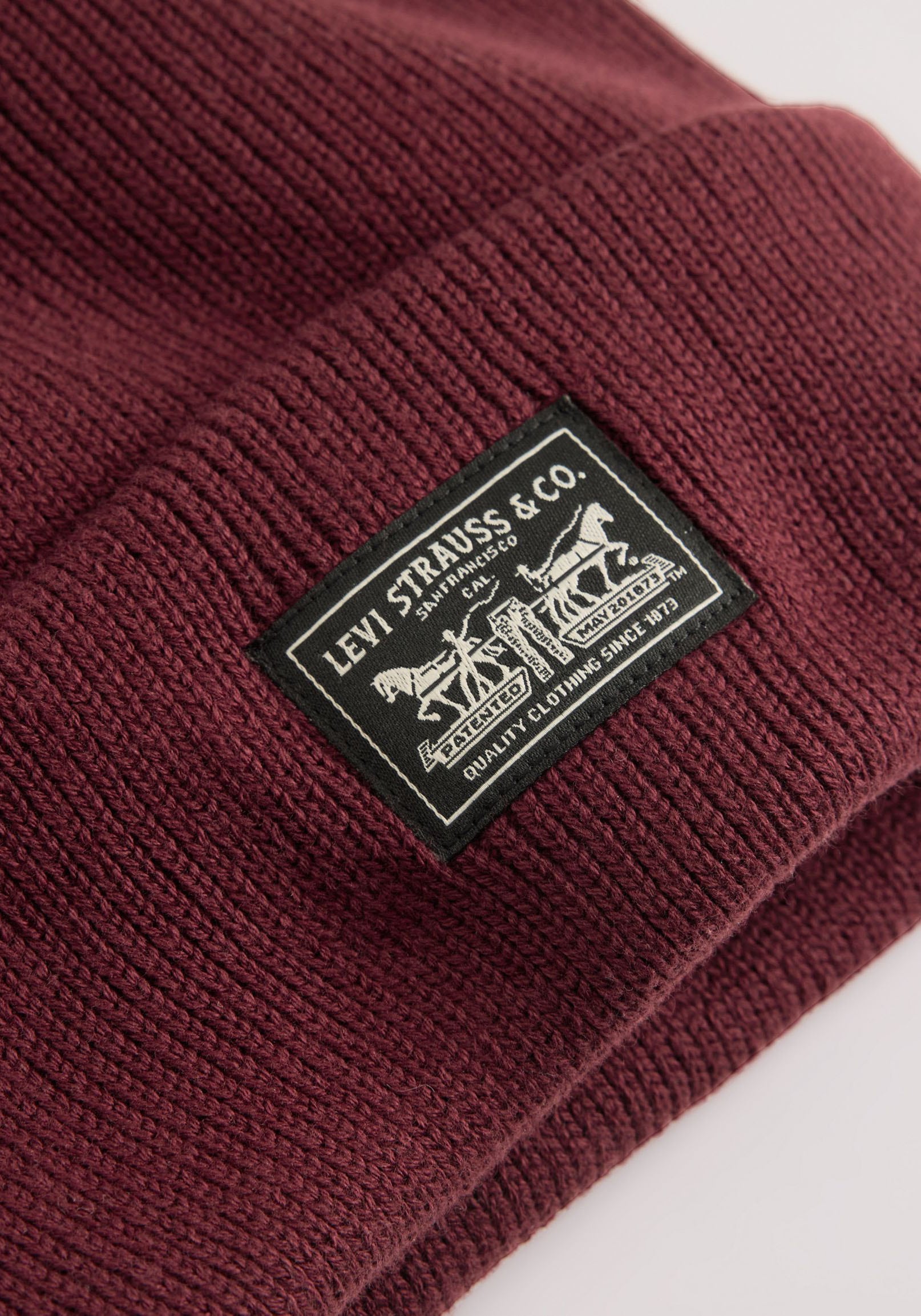 Levi's® Beanie »WOMEN'S BACKPATCH BEANIE«