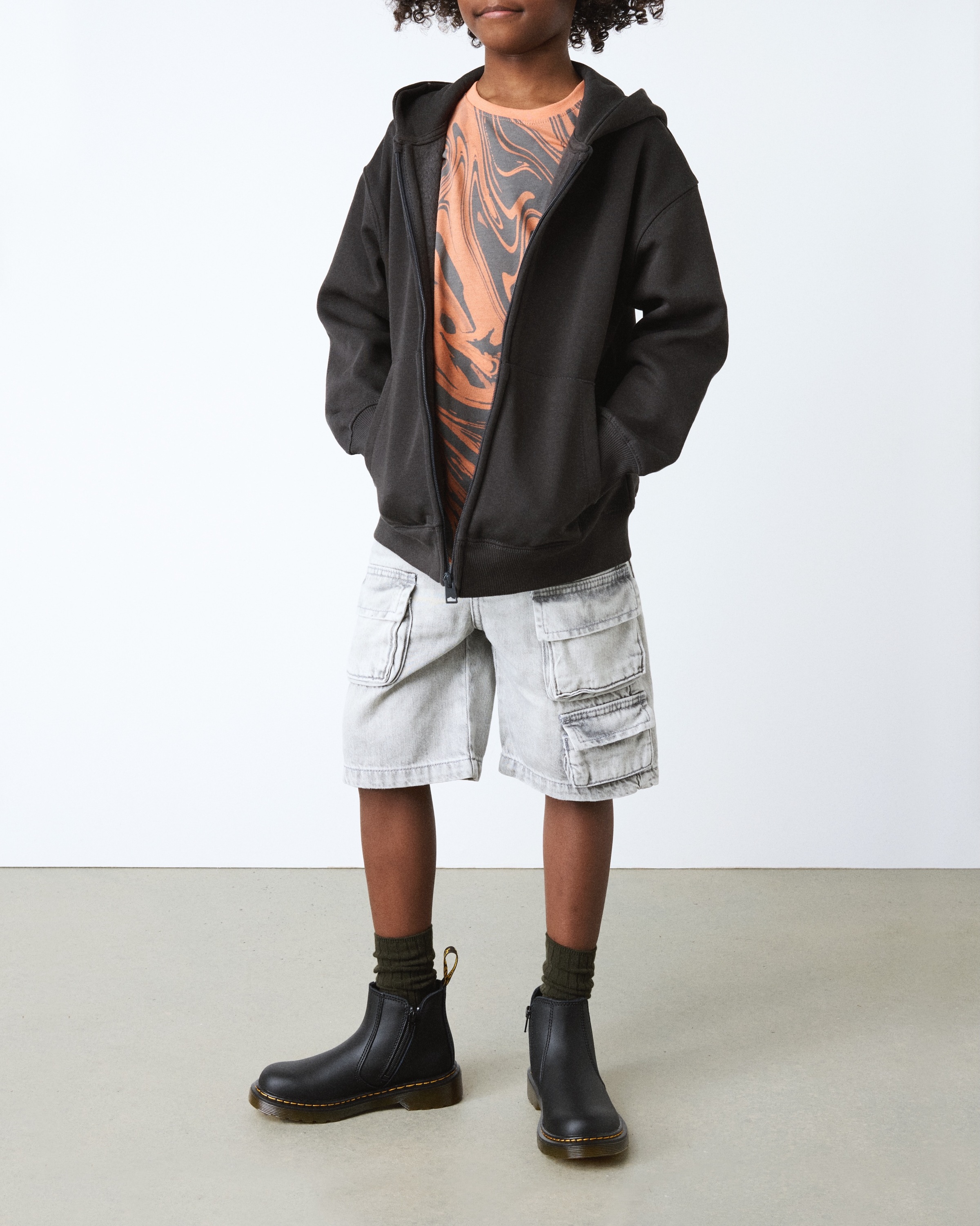 DR. MARTENS Chelseaboots »2976 J Black Softy T«, Kinderstiefel, Freizeitschuh mit Reißverschluss, Stretcheinsatz